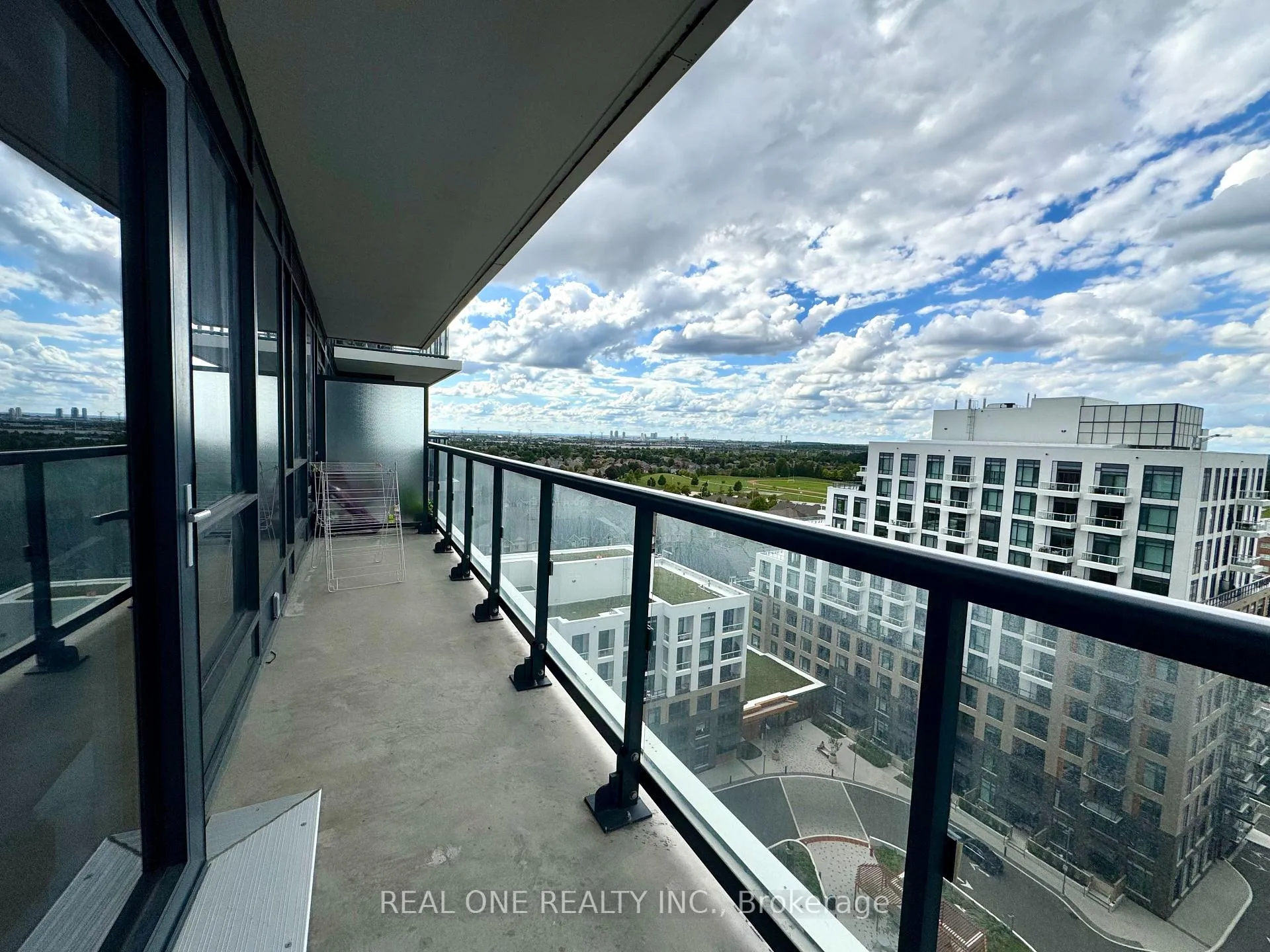 Photo 21 of Unit 1326, 7950 Bathurst Street, Vaughan, Beverley Glen — HOMEH