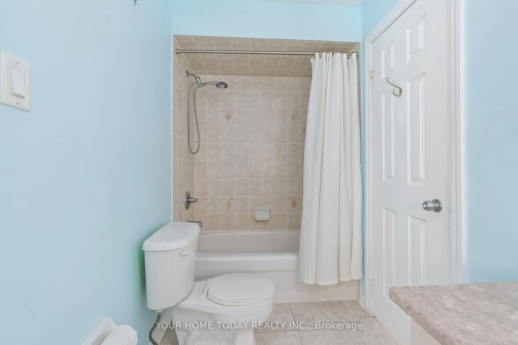 Photo 23 of 32 Orchid Avenue, Halton Hills, Georgetown — HOMEH