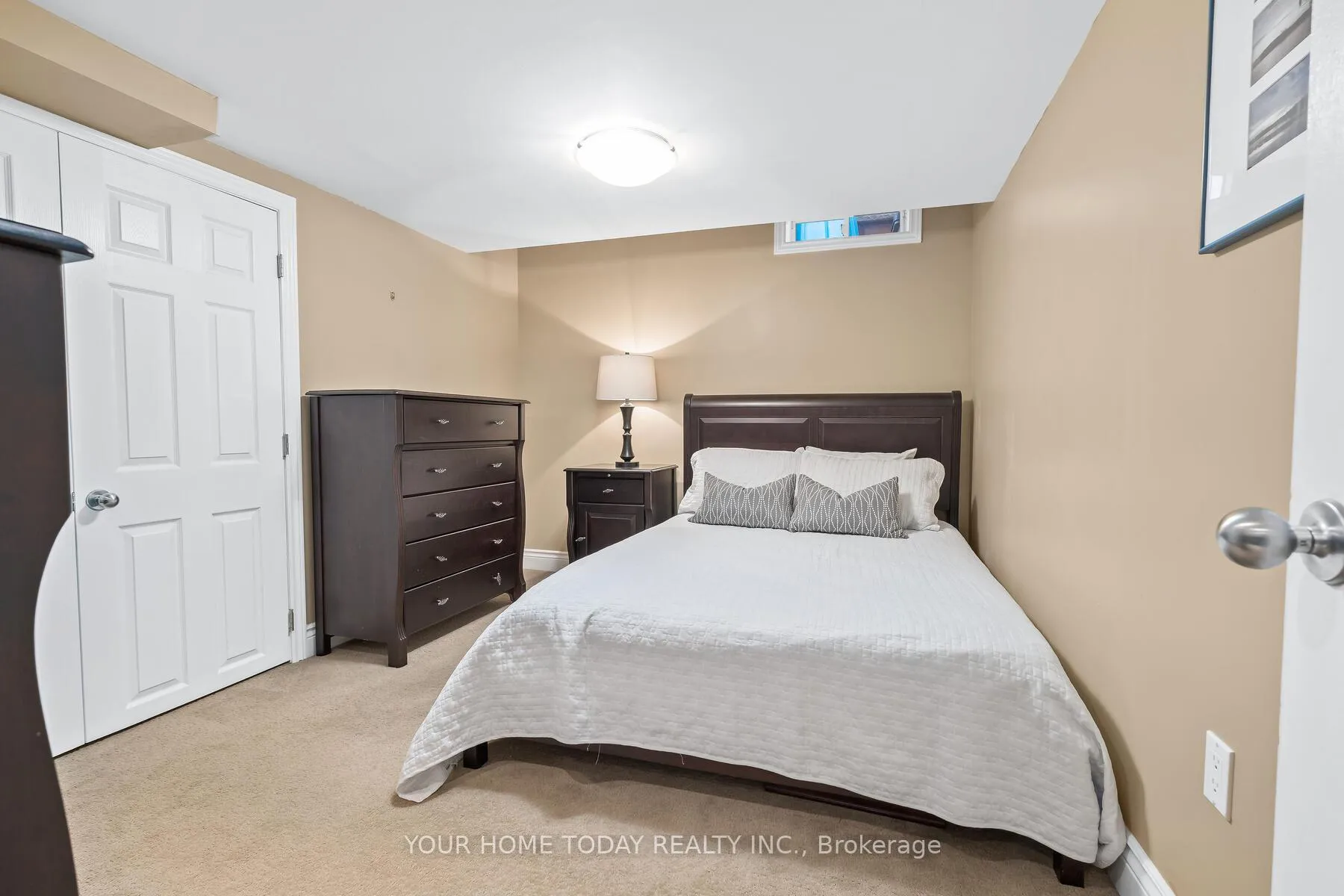 Photo 30 of 32 Orchid Avenue, Halton Hills, Georgetown — HOMEH