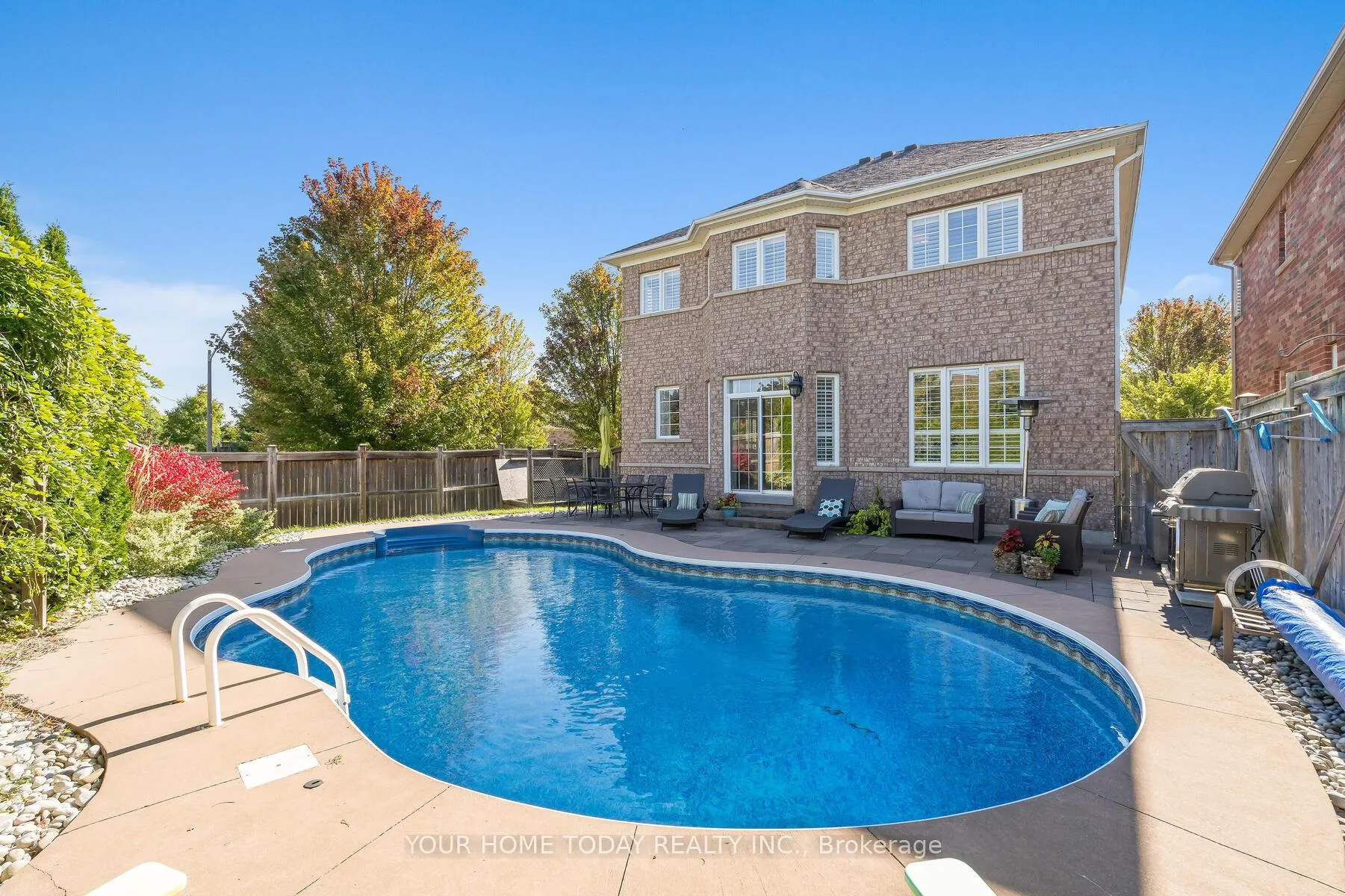 Photo 32 of 32 Orchid Avenue, Halton Hills, Georgetown — HOMEH