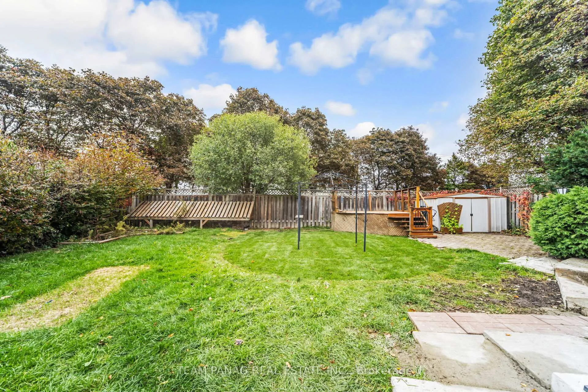 Photo 32 of 56 Bramhall Circle, Brampton, Madoc — HOMEH