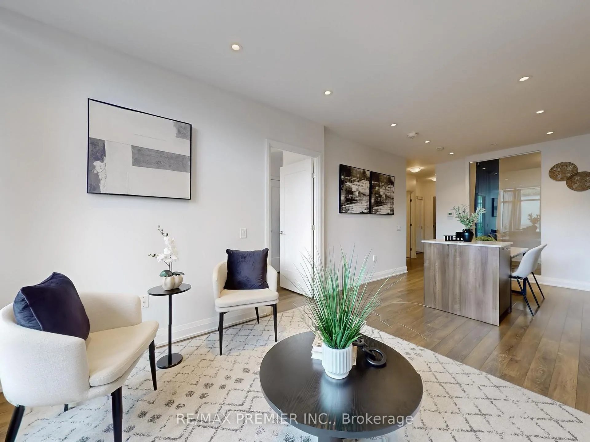 Photo 11 of Unit 119, 4800 Highway 7 Road, Vaughan, East Woodbridge — HOMEH