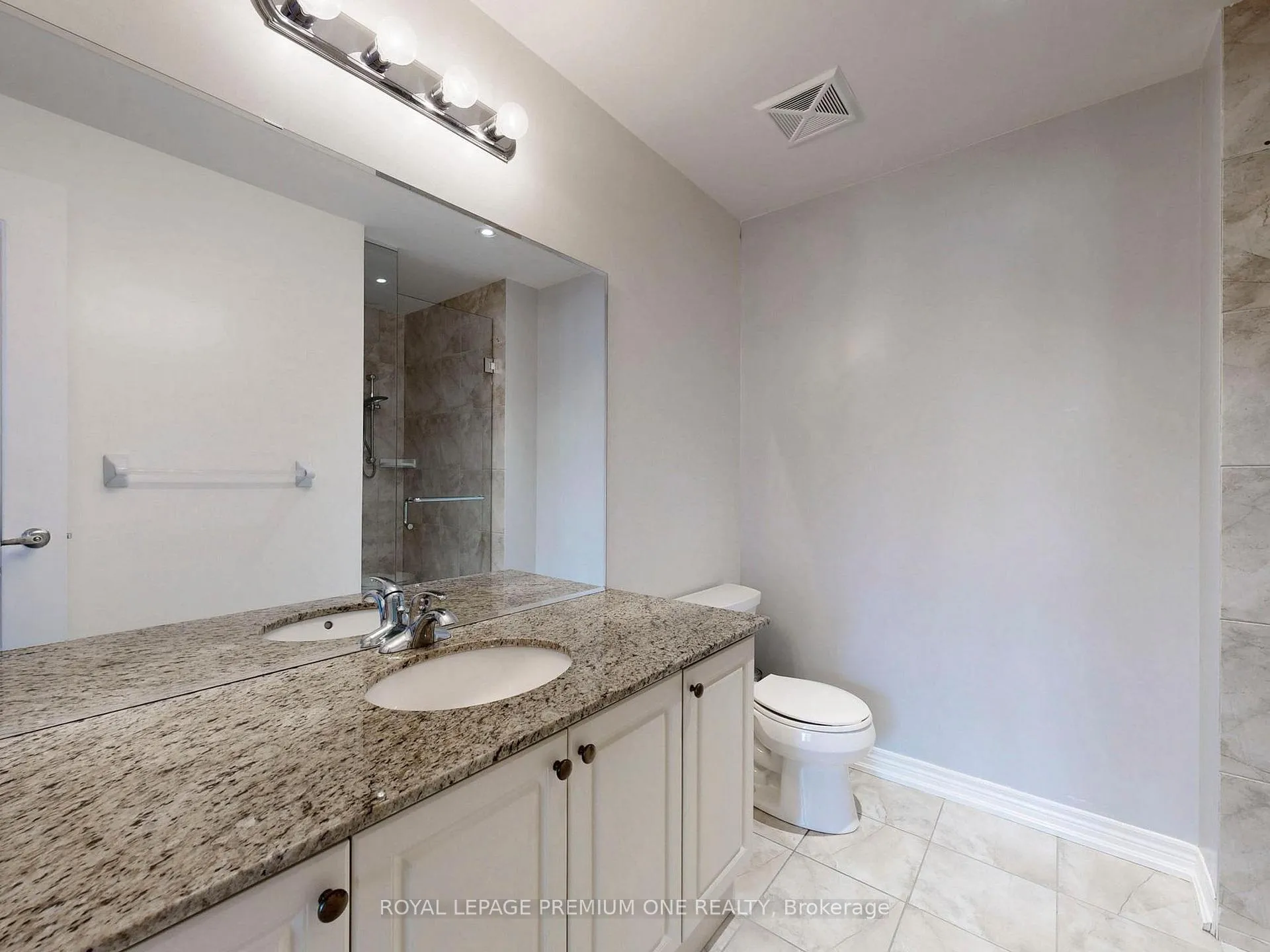 Photo 18 of Unit 1202, 9255 Jane Street, Vaughan, Maple — HOMEH