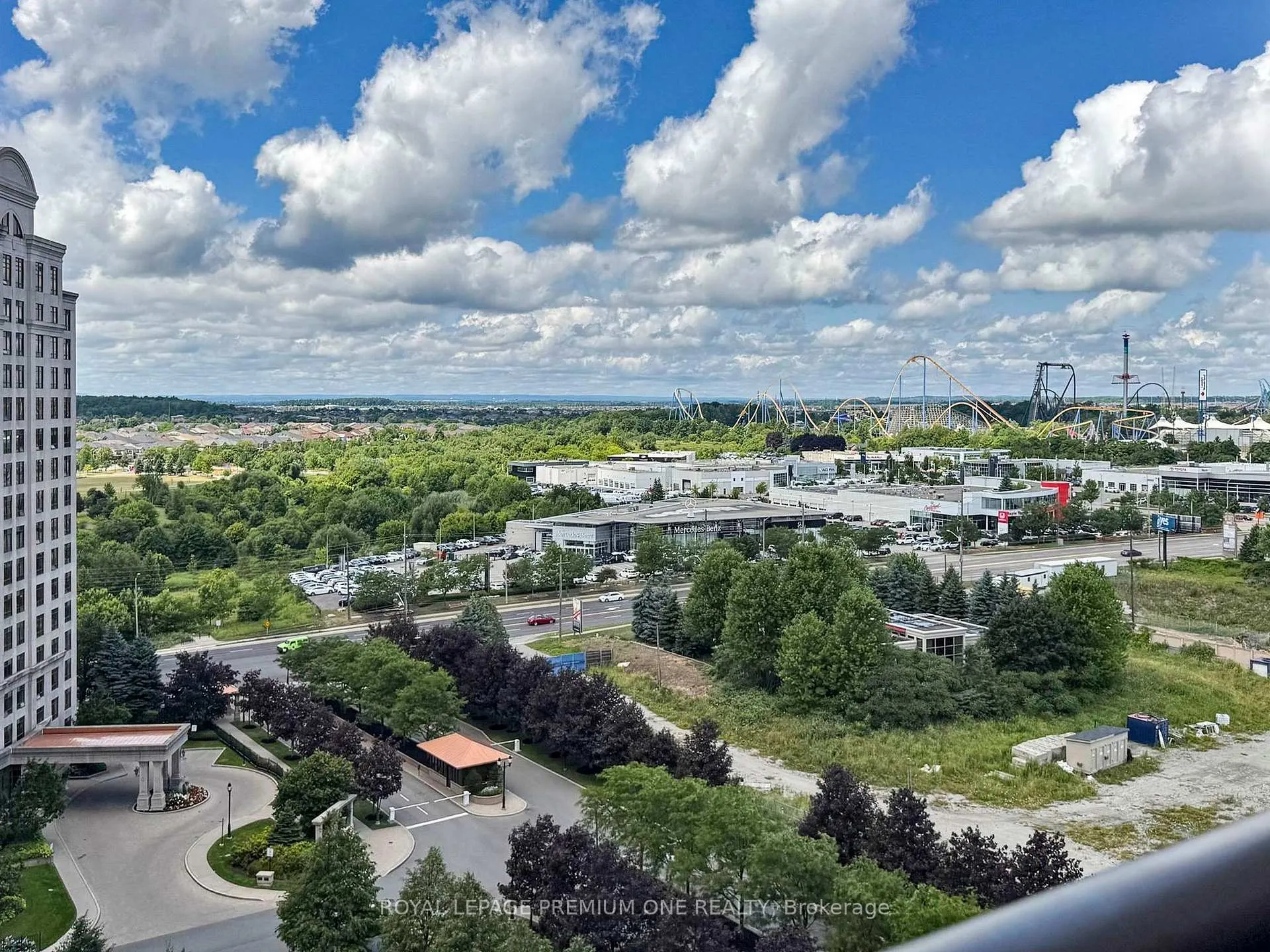 Photo 25 of Unit 1202, 9255 Jane Street, Vaughan, Maple — HOMEH