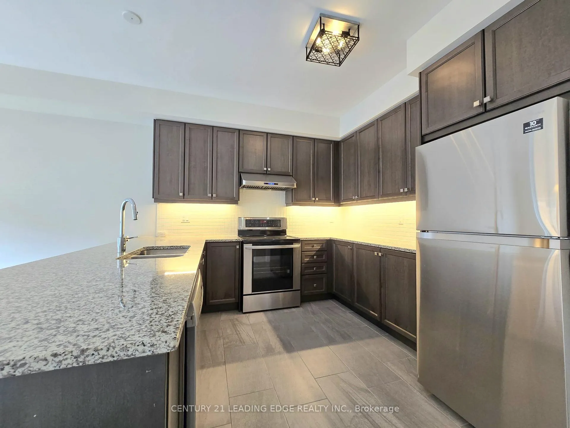 Photo 21 of 12 Cafaro Lane, Markham, Victoria Square — HOMEH