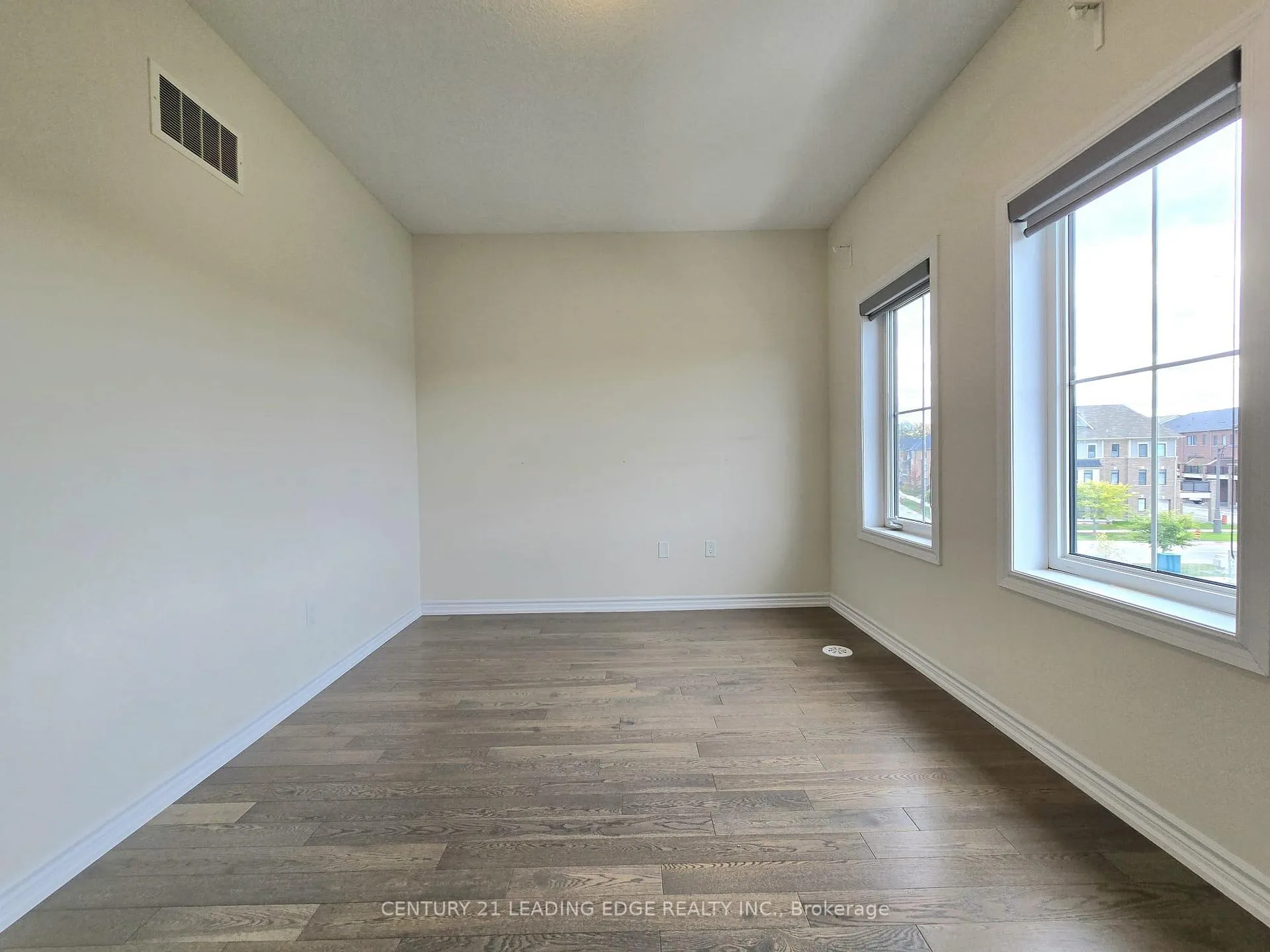 Photo 27 of 12 Cafaro Lane, Markham, Victoria Square — HOMEH