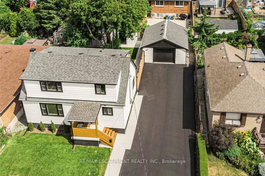 Photo 5 of 588 Barnaby Street, Hamilton, Parkview — HOMEH