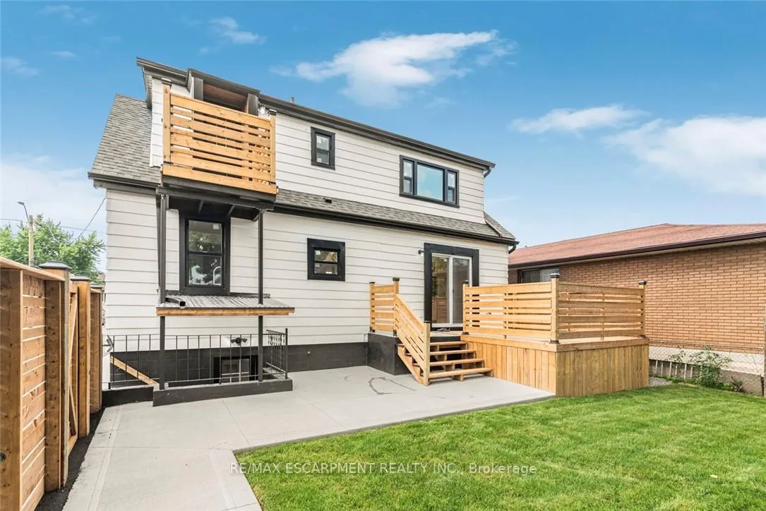 Photo 42 of 588 Barnaby Street, Hamilton, Parkview — HOMEH