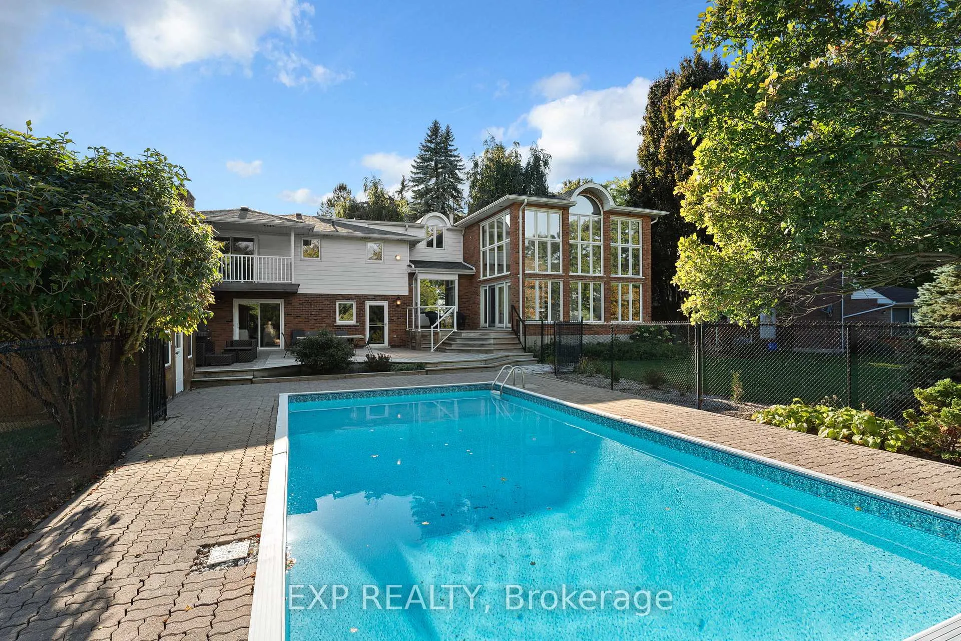 Photo 4 of 887 Montgomery Drive, Hamilton, Ancaster — HOMEH