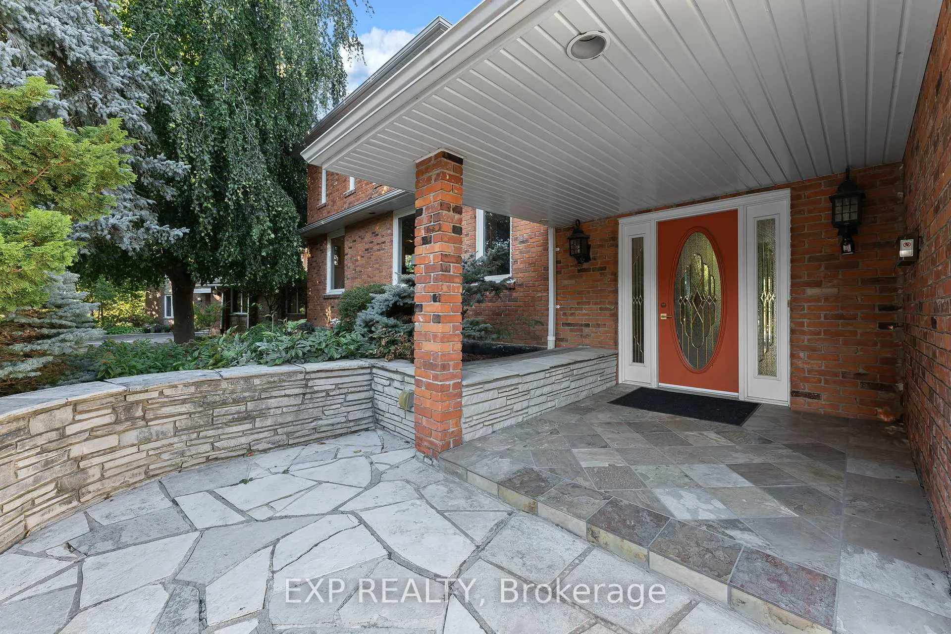 Photo 8 of 887 Montgomery Drive, Hamilton, Ancaster — HOMEH