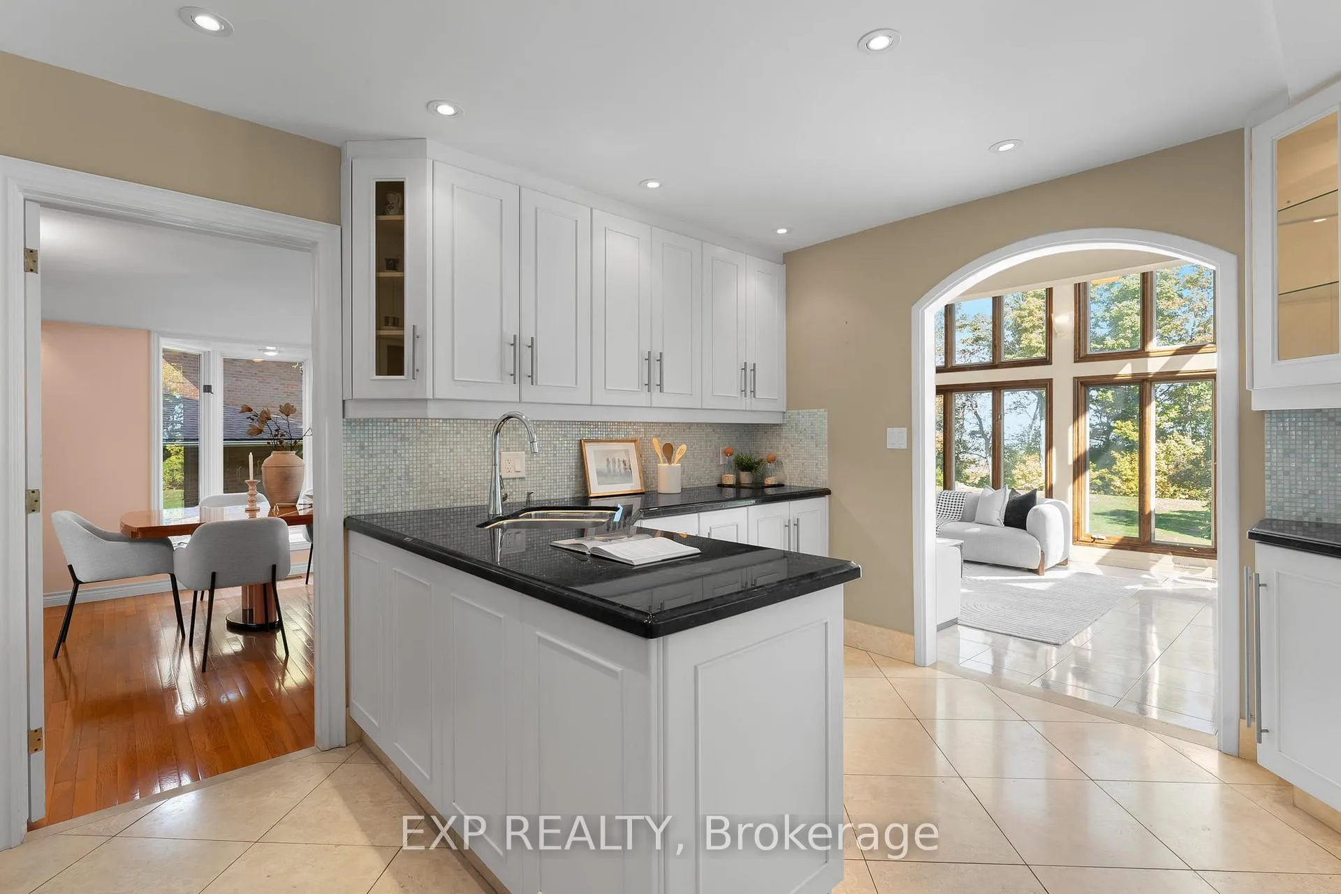 Photo 12 of 887 Montgomery Drive, Hamilton, Ancaster — HOMEH