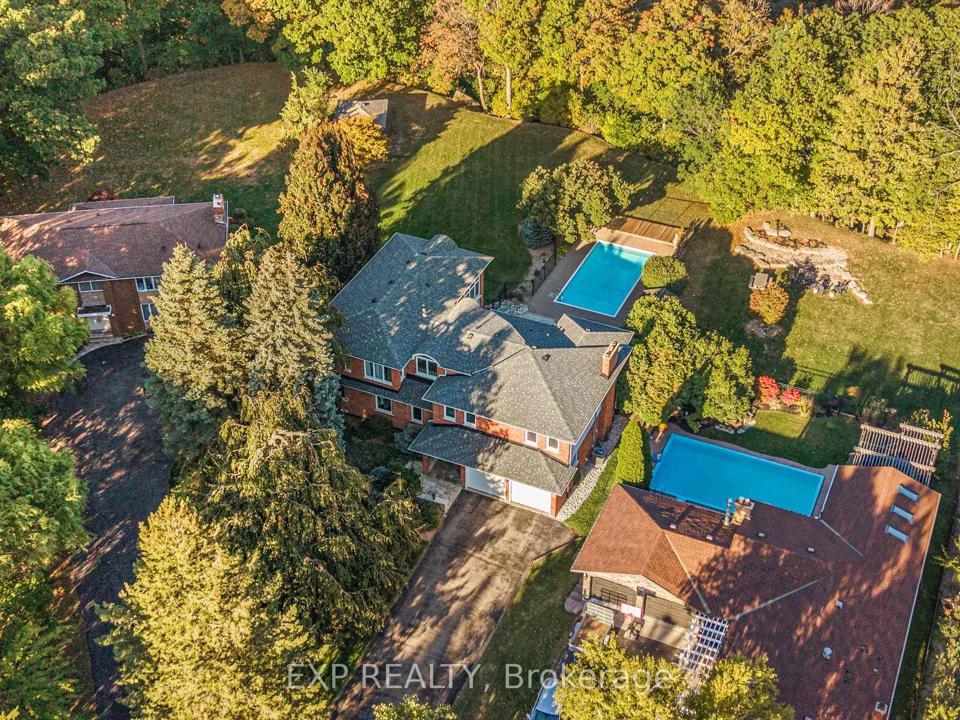 Photo 35 of 887 Montgomery Drive, Hamilton, Ancaster — HOMEH