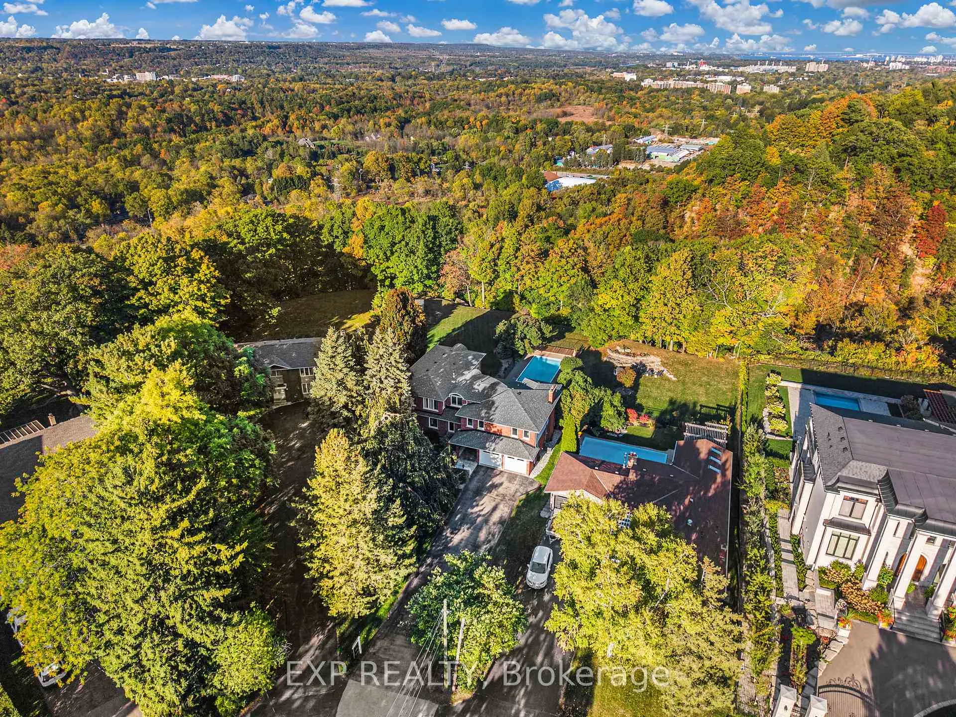 Photo 36 of 887 Montgomery Drive, Hamilton, Ancaster — HOMEH