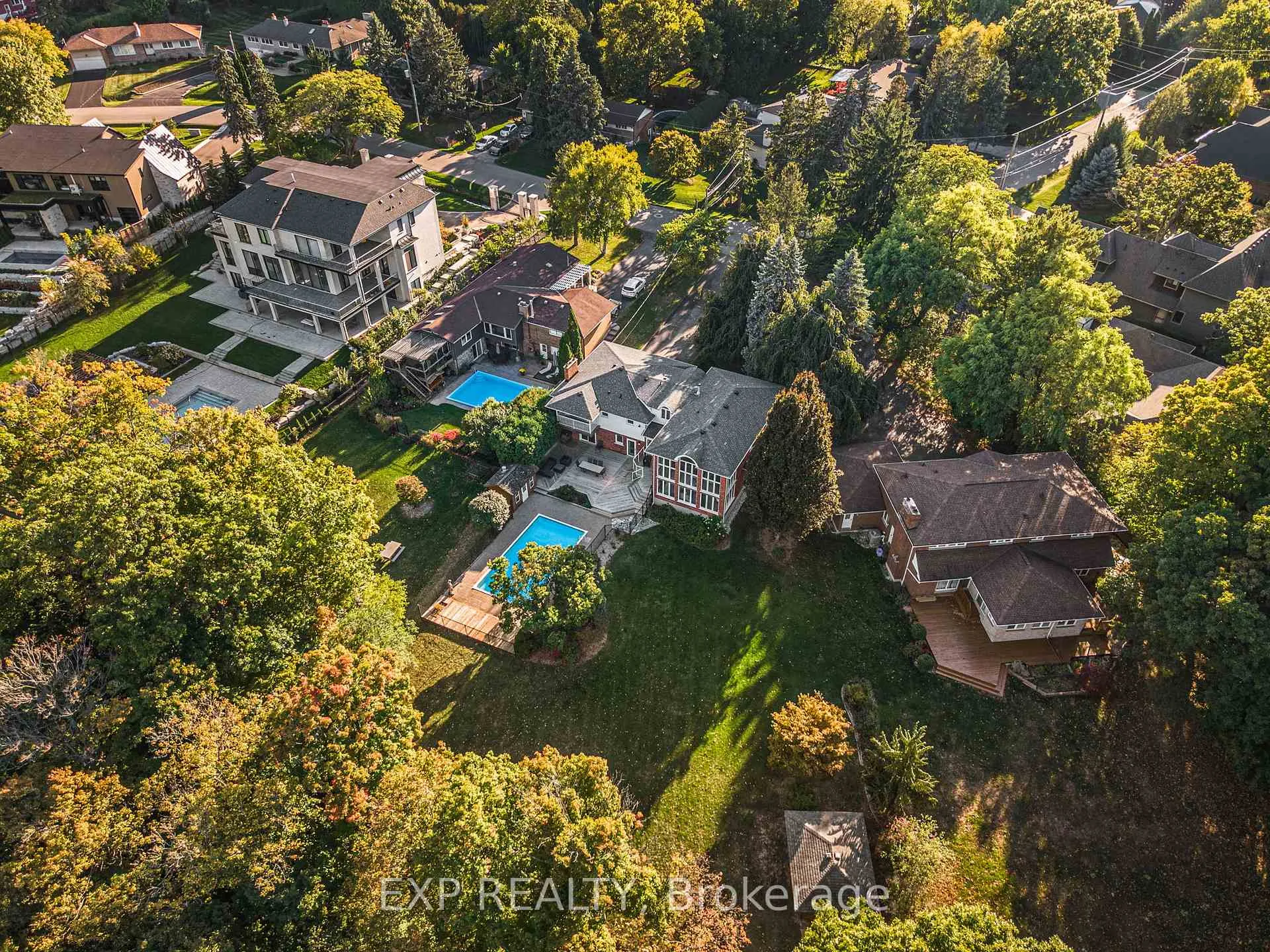 Photo 37 of 887 Montgomery Drive, Hamilton, Ancaster — HOMEH