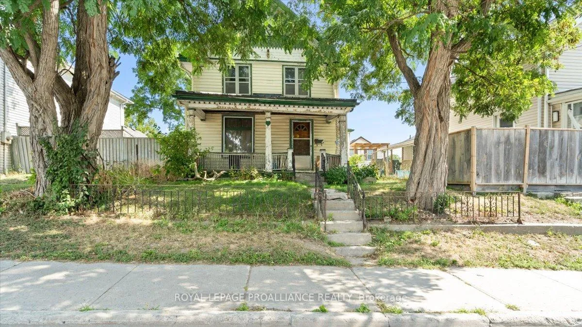 Photo 7 of 51 1/2 North Front Street, Belleville, Belleville Ward — HOMEH