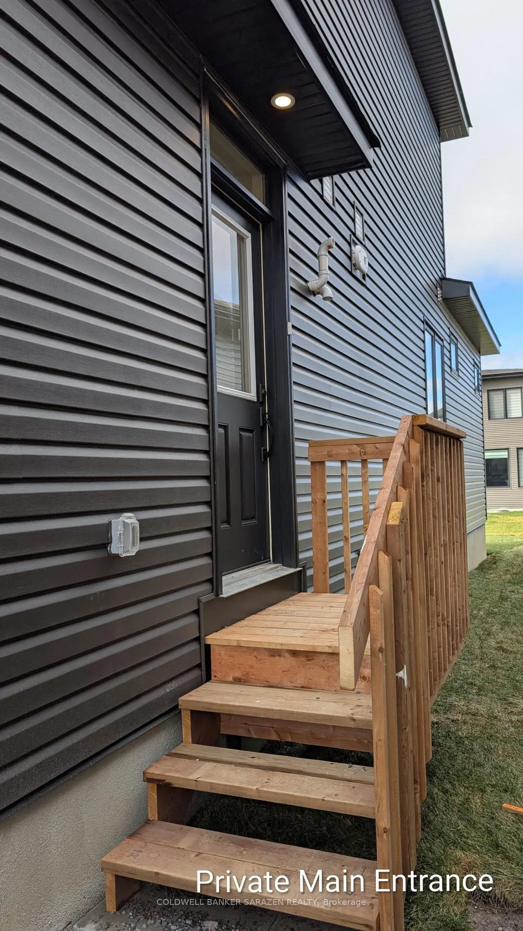 Photo 3 of 238-B Ginebik Way, Ottawa, Blossom Park/Kemp Park/Findlay Creek — HOMEH