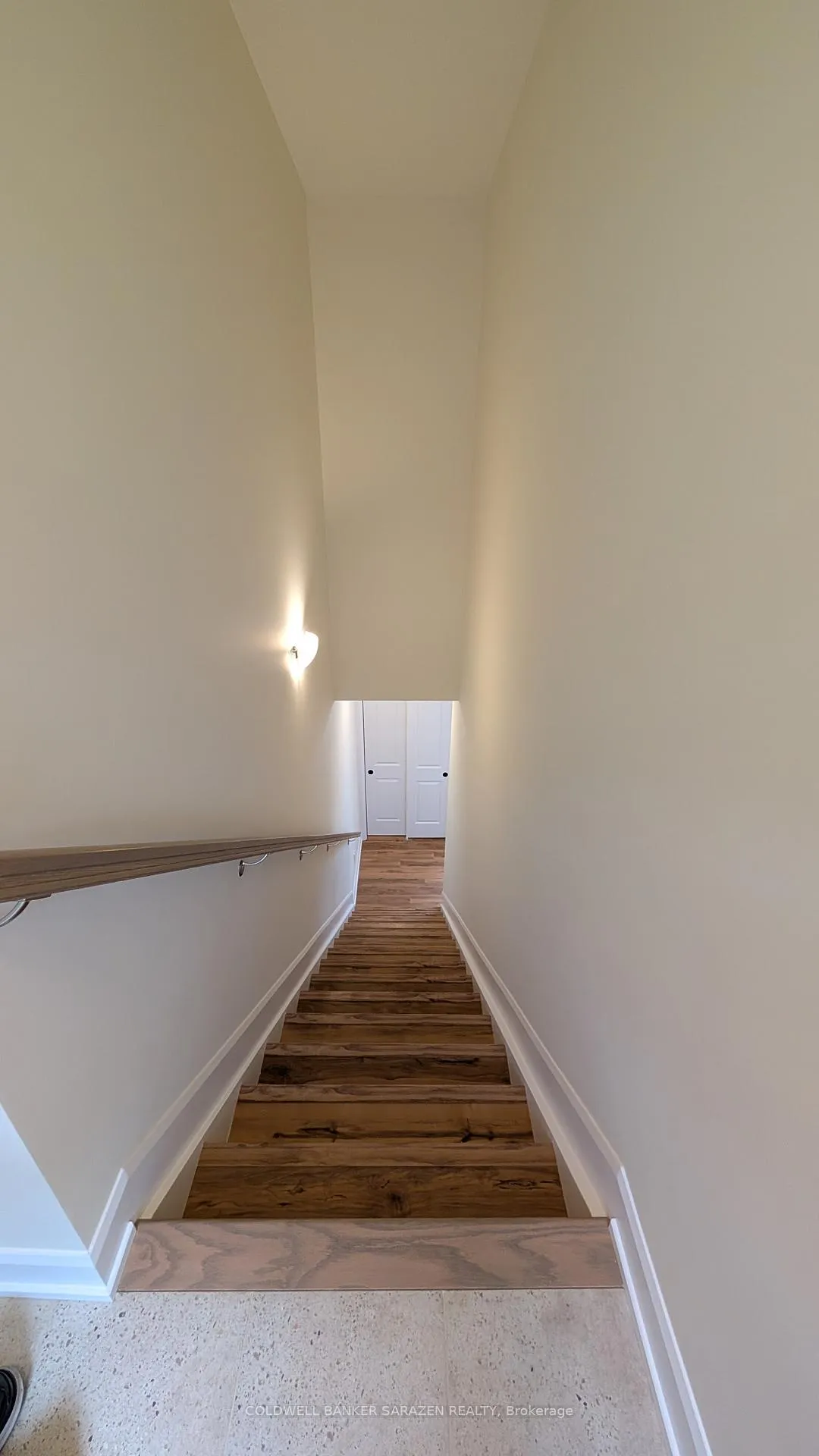 Photo 5 of 238-B Ginebik Way, Ottawa, Blossom Park/Kemp Park/Findlay Creek — HOMEH