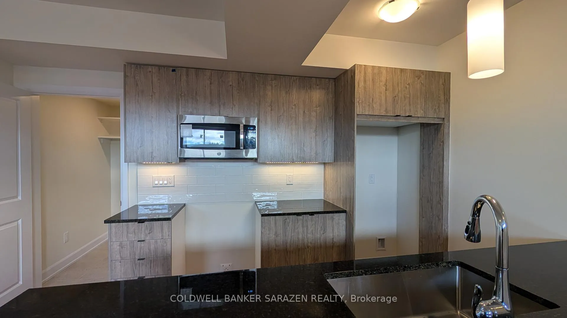 Photo 14 of 238-B Ginebik Way, Ottawa, Blossom Park/Kemp Park/Findlay Creek — HOMEH