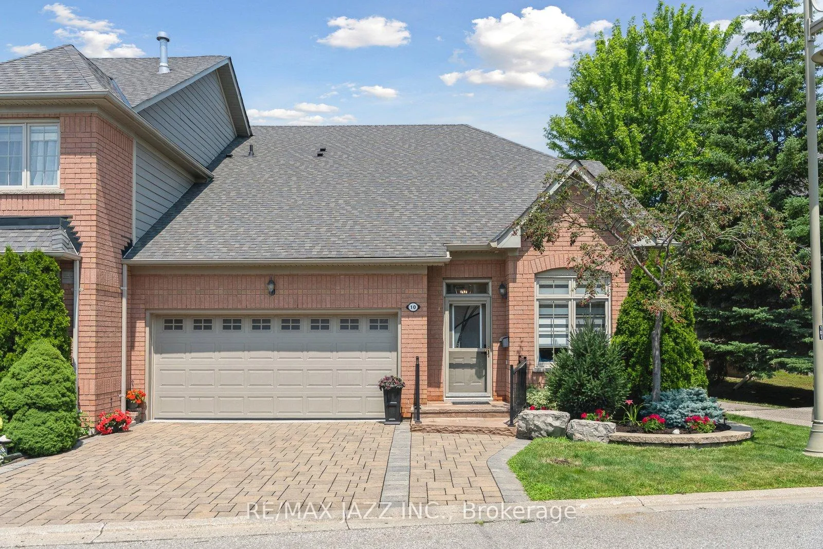 Photo 2 of Unit 26, 10 Belle Terre Way, Markham, Greensborough — HOMEH