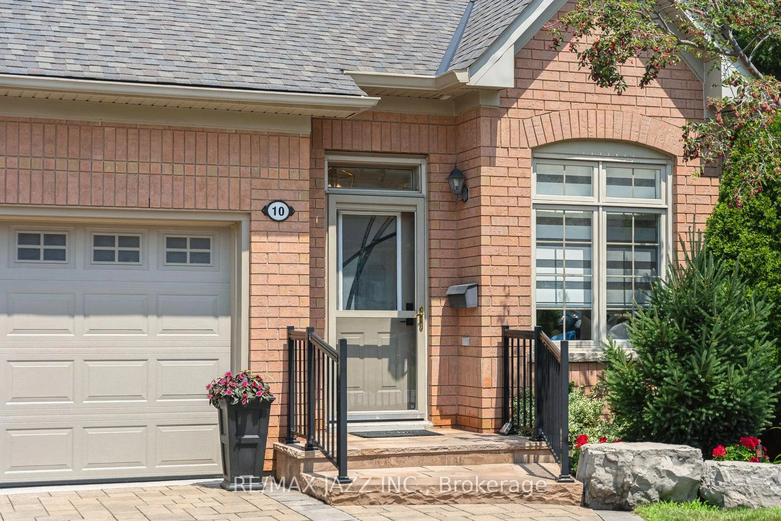 Photo 3 of Unit 26, 10 Belle Terre Way, Markham, Greensborough — HOMEH