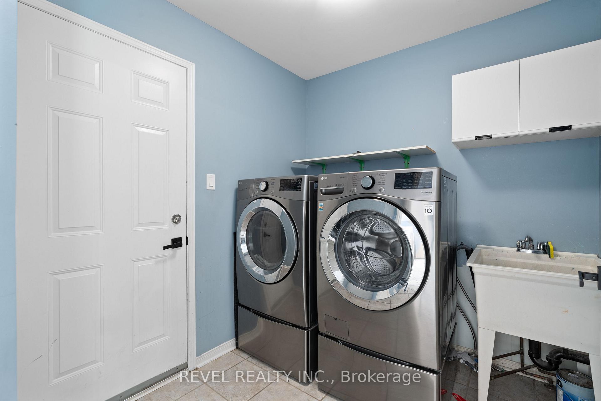 Photo 4 of 112 Violet Street, Barrie, Holly — HOMEH
