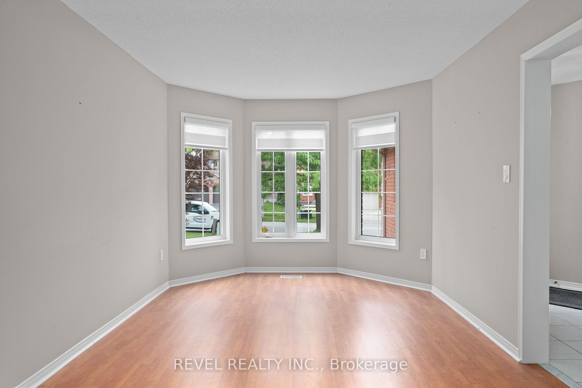 Photo 13 of 112 Violet Street, Barrie, Holly — HOMEH