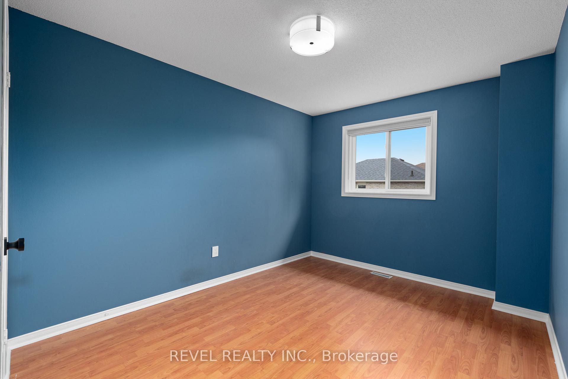Photo 16 of 112 Violet Street, Barrie, Holly — HOMEH