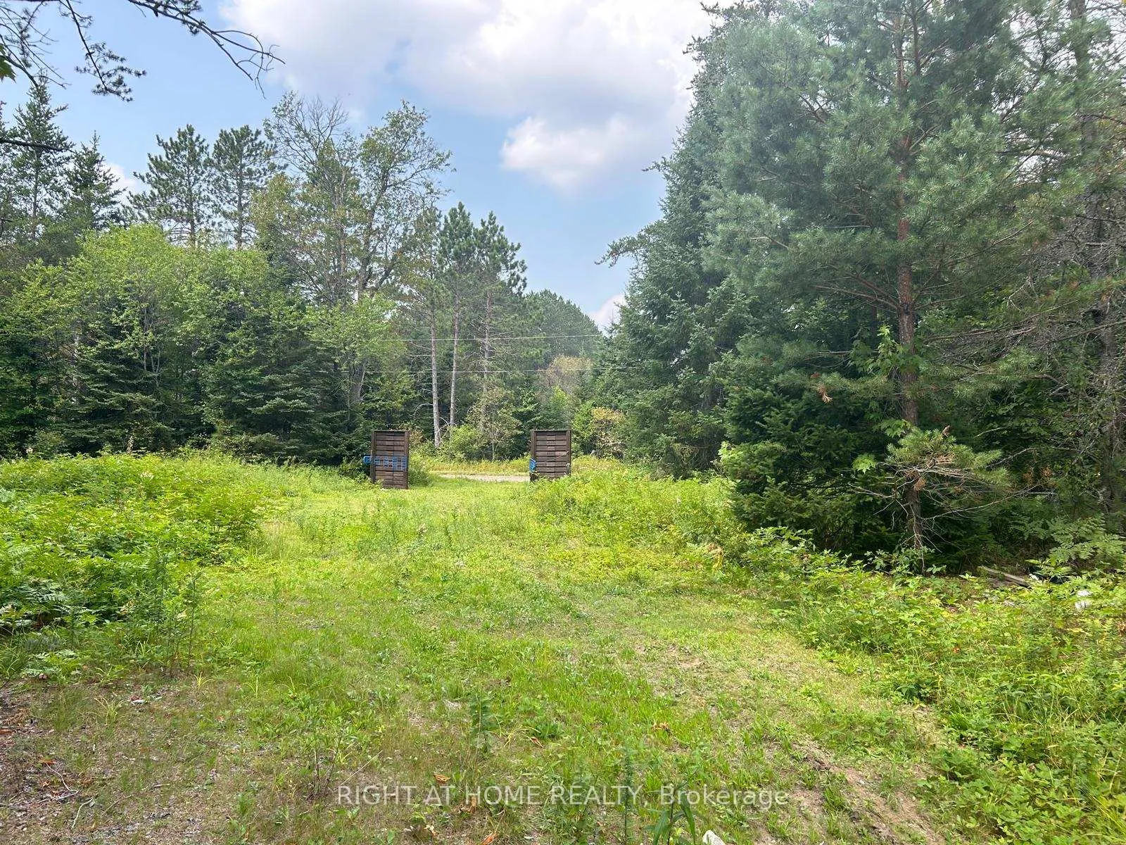 Photo 9 of 1123 Fourth Ave., McMurrich/Monteith, McMurrich — HOMEH