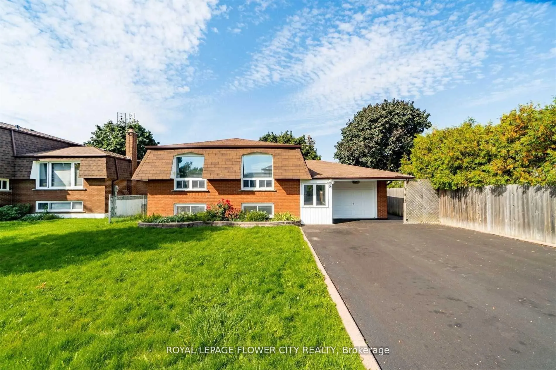 Photo 2 of 5 Grassmere Crescent, Brampton, Northgate — HOMEH