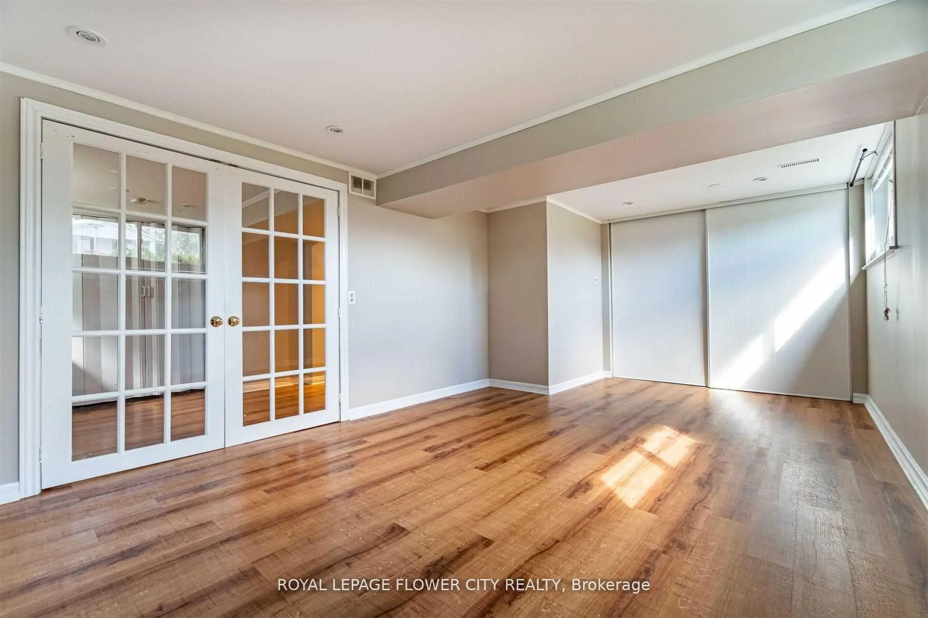 Photo 8 of 5 Grassmere Crescent, Brampton, Northgate — HOMEH