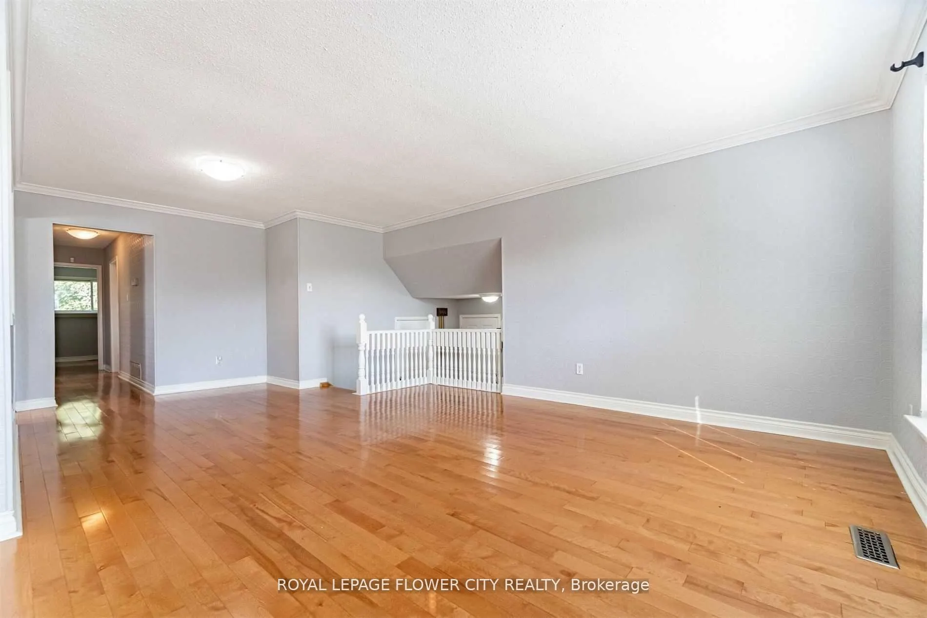 Photo 11 of 5 Grassmere Crescent, Brampton, Northgate — HOMEH