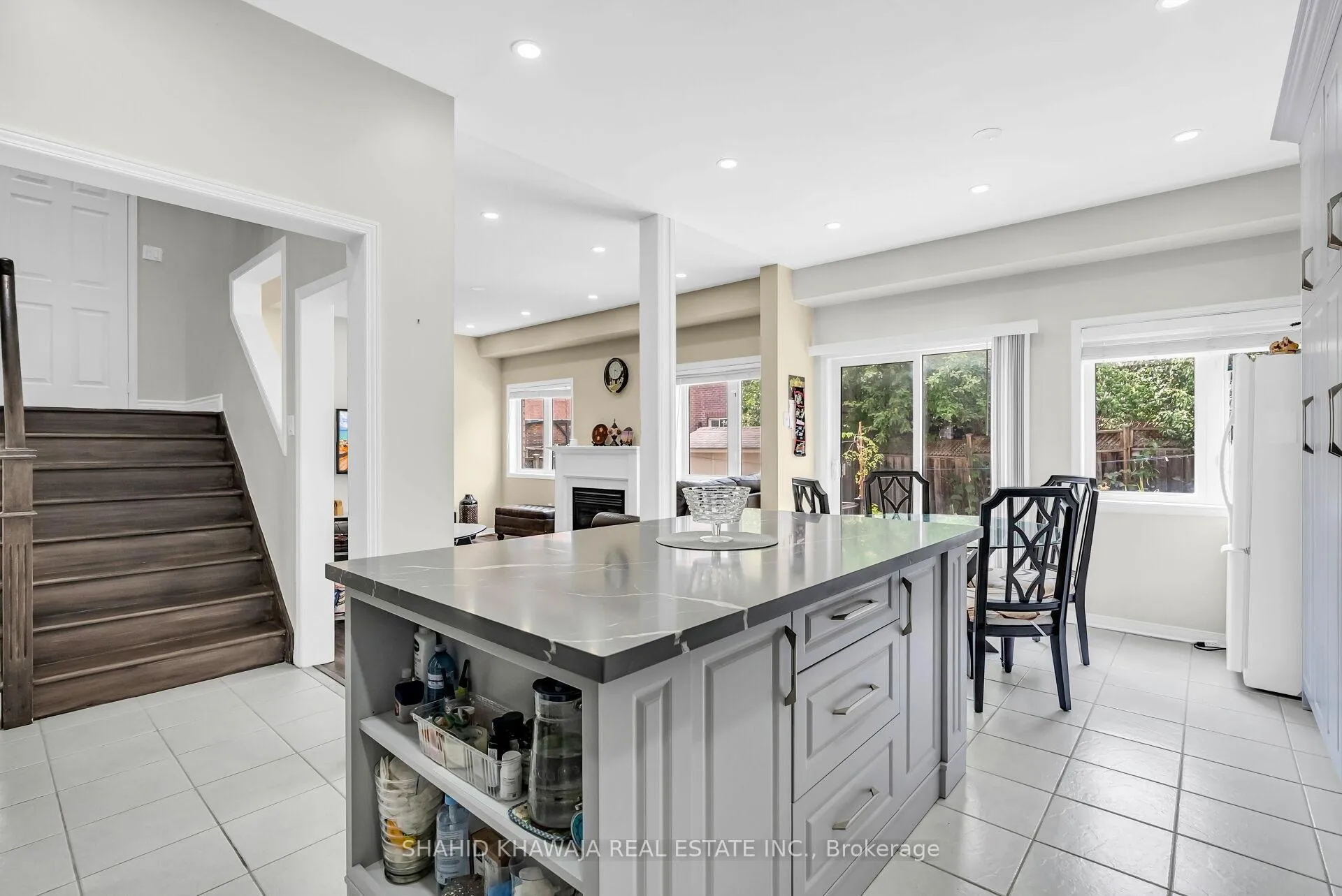 Photo 203 of 11 Maddybeth Crescent, Brampton, Bram West — HOMEH