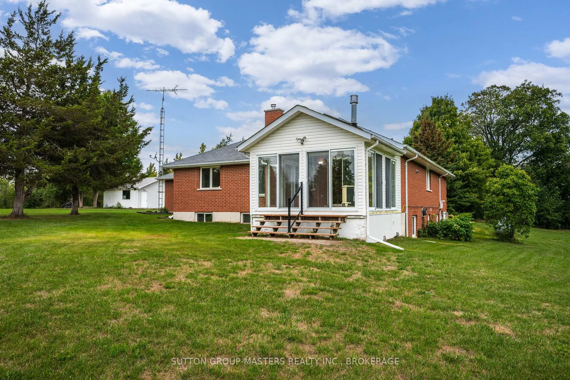Photo 8 of 931 Powerline Road, Quinte West, Murray Ward — HOMEH