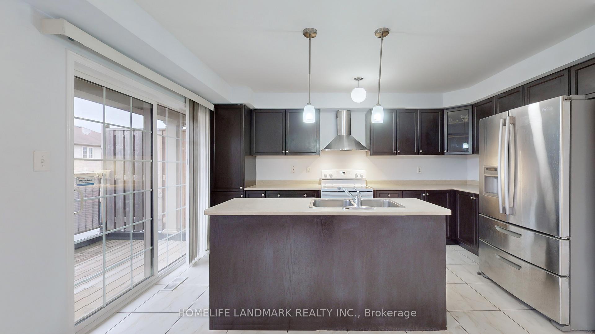 Photo 9 of 469 Rossland Road E, Ajax, Central East — HOMEH