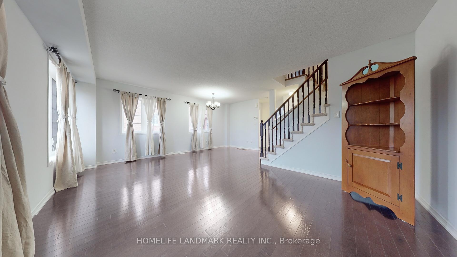 Photo 23 of 469 Rossland Road E, Ajax, Central East — HOMEH