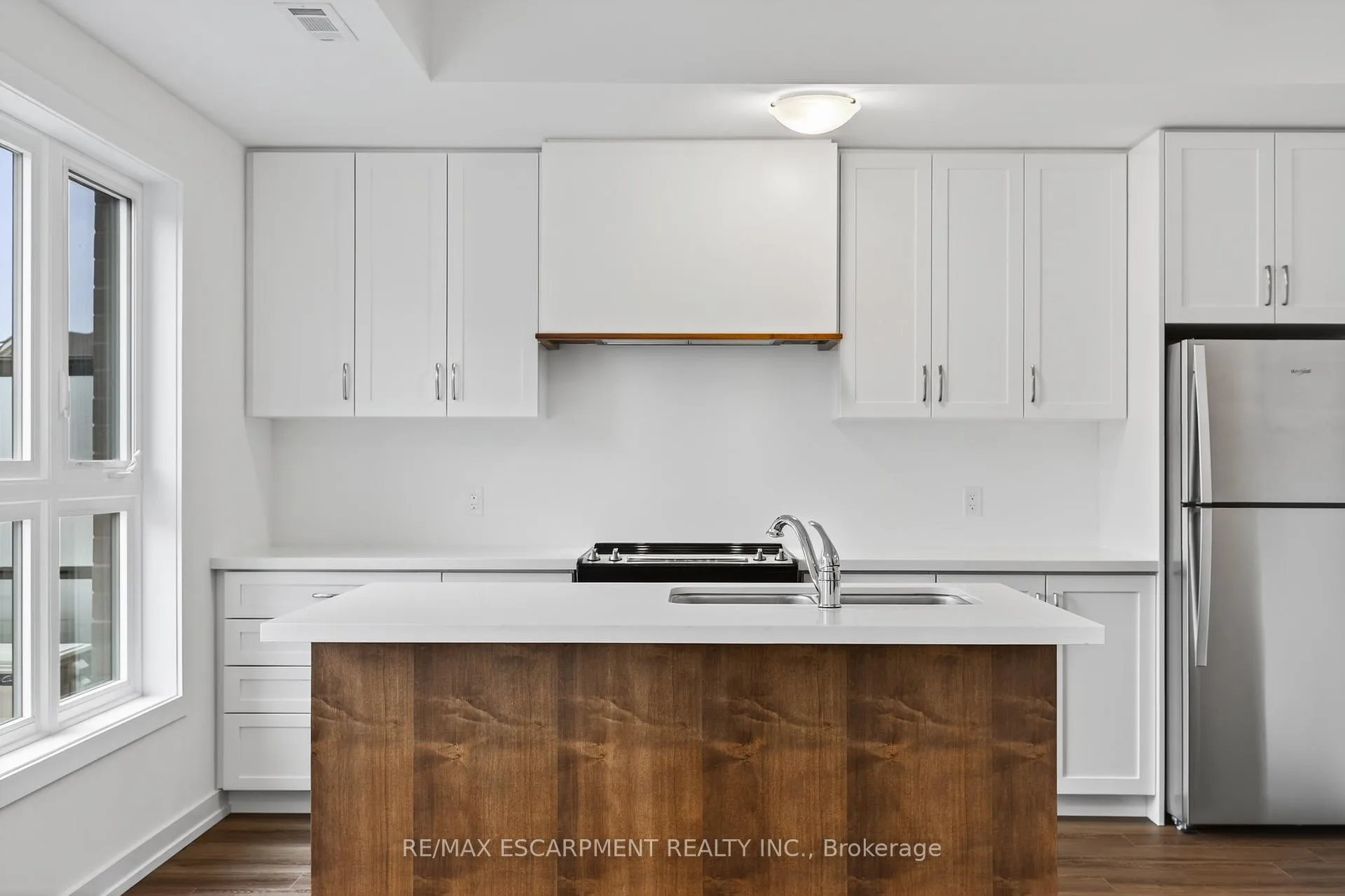 Photo 12 of Unit 28, 70 Kenesky Drive, Hamilton, Waterdown — HOMEH