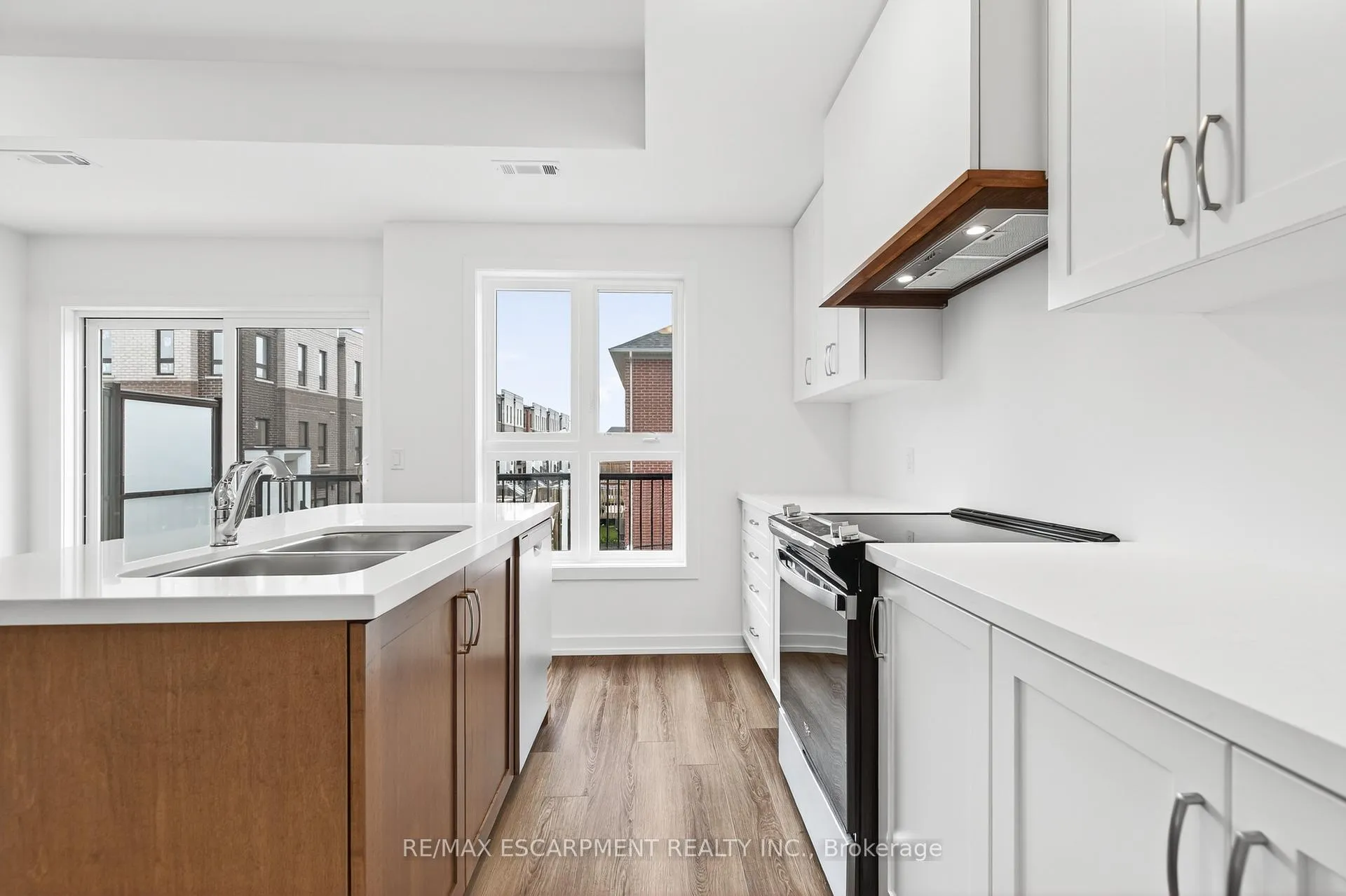 Photo 18 of Unit 28, 70 Kenesky Drive, Hamilton, Waterdown — HOMEH