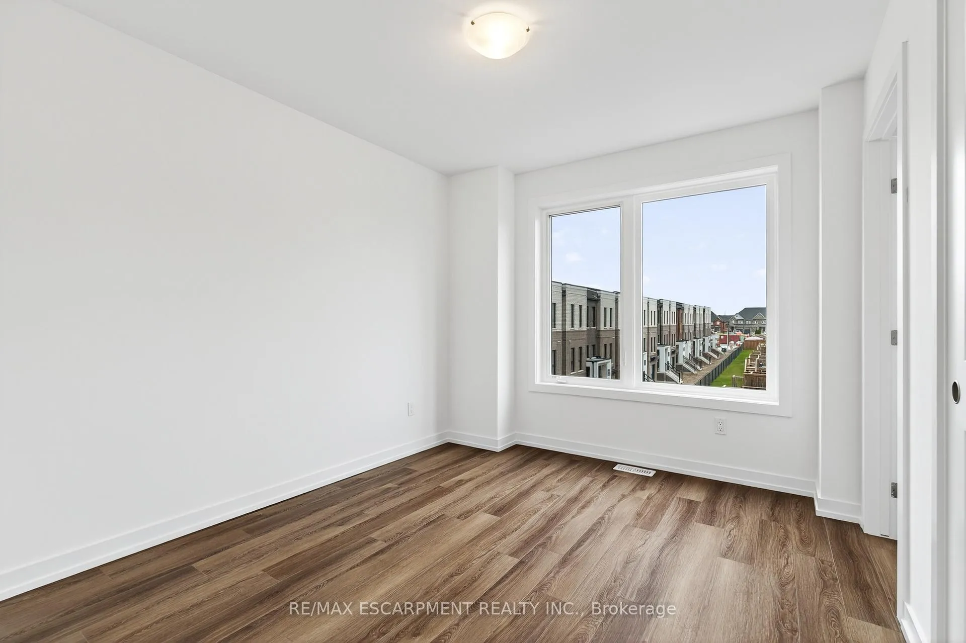 Photo 28 of Unit 28, 70 Kenesky Drive, Hamilton, Waterdown — HOMEH