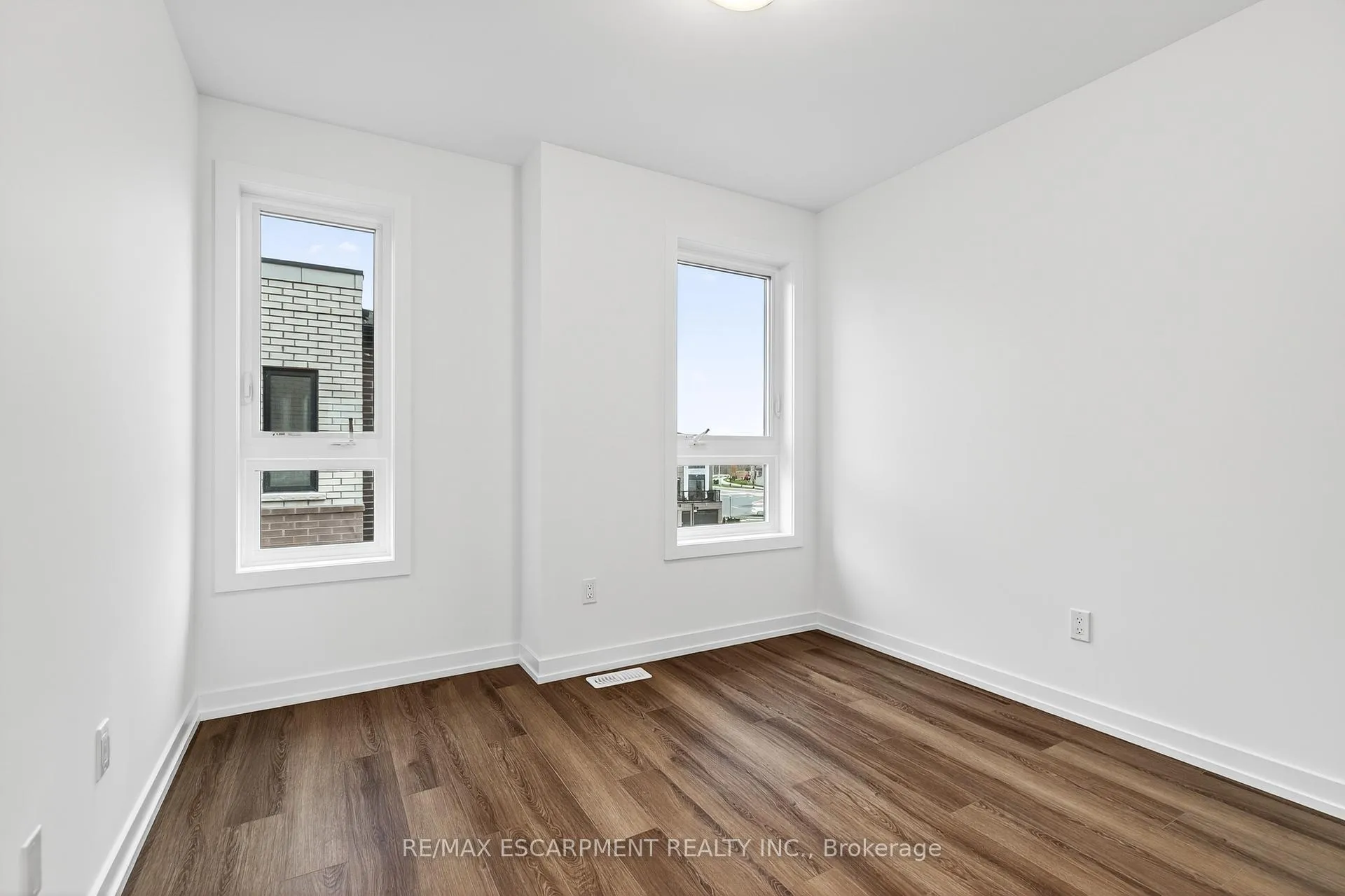 Photo 32 of Unit 28, 70 Kenesky Drive, Hamilton, Waterdown — HOMEH