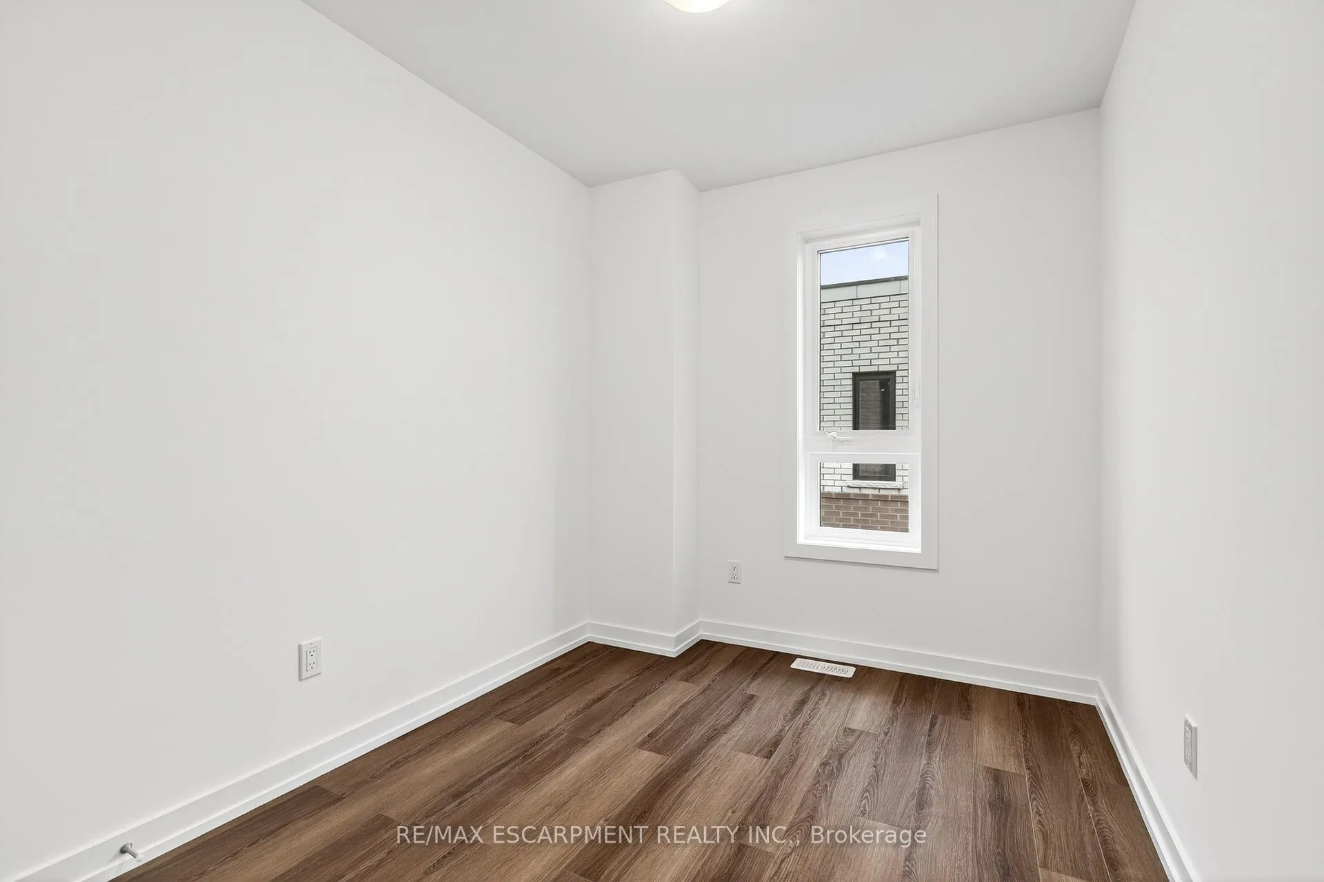 Photo 34 of Unit 28, 70 Kenesky Drive, Hamilton, Waterdown — HOMEH