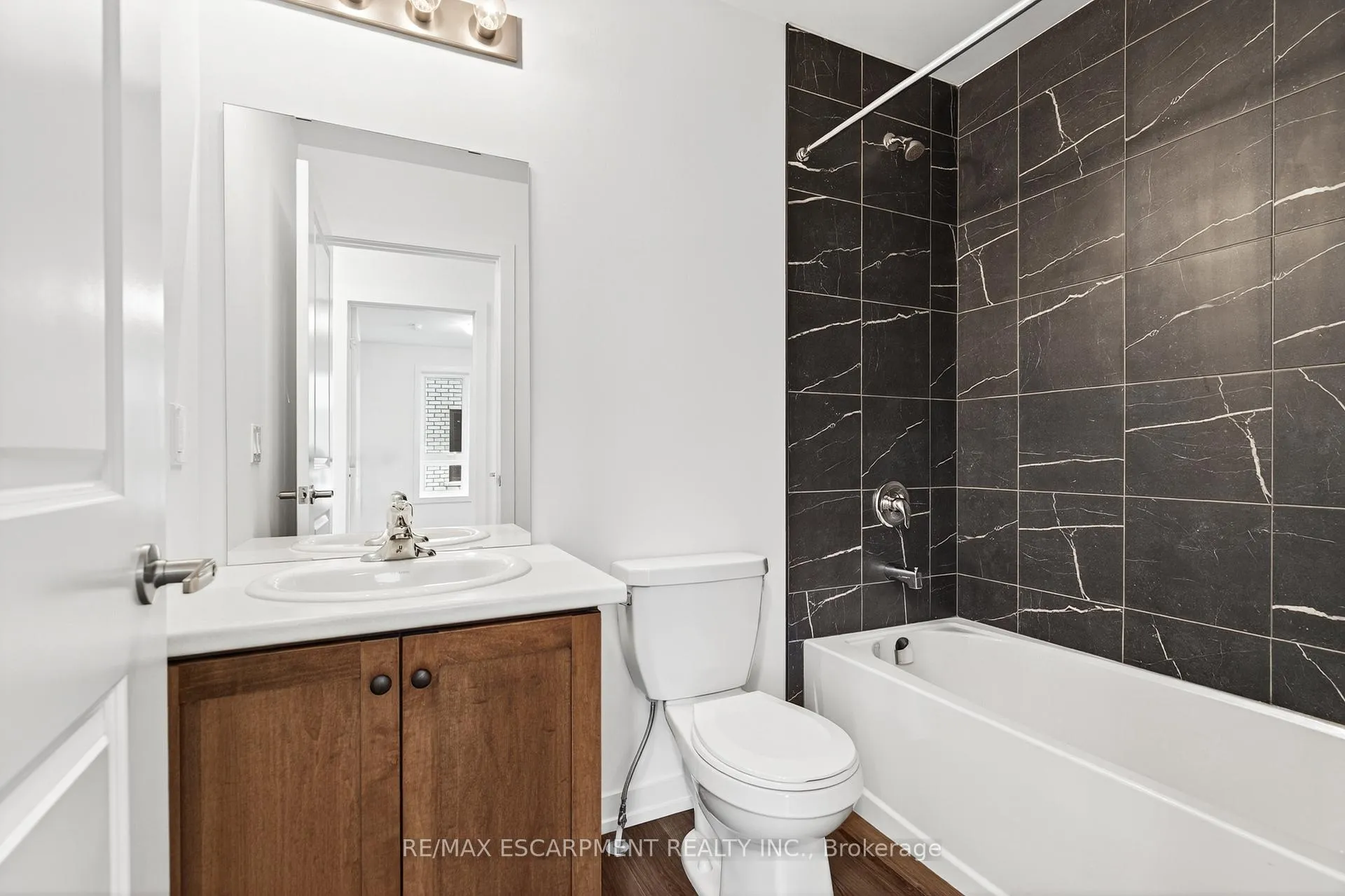 Photo 35 of Unit 28, 70 Kenesky Drive, Hamilton, Waterdown — HOMEH