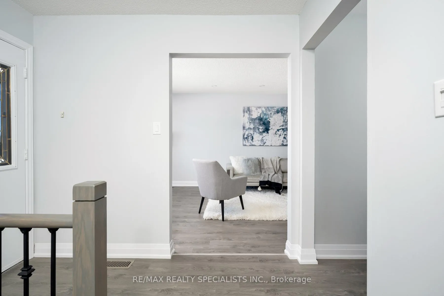 Photo 8 of Unit UPPER, 25 Twinberry Crescent, Vaughan, East Woodbridge — HOMEH