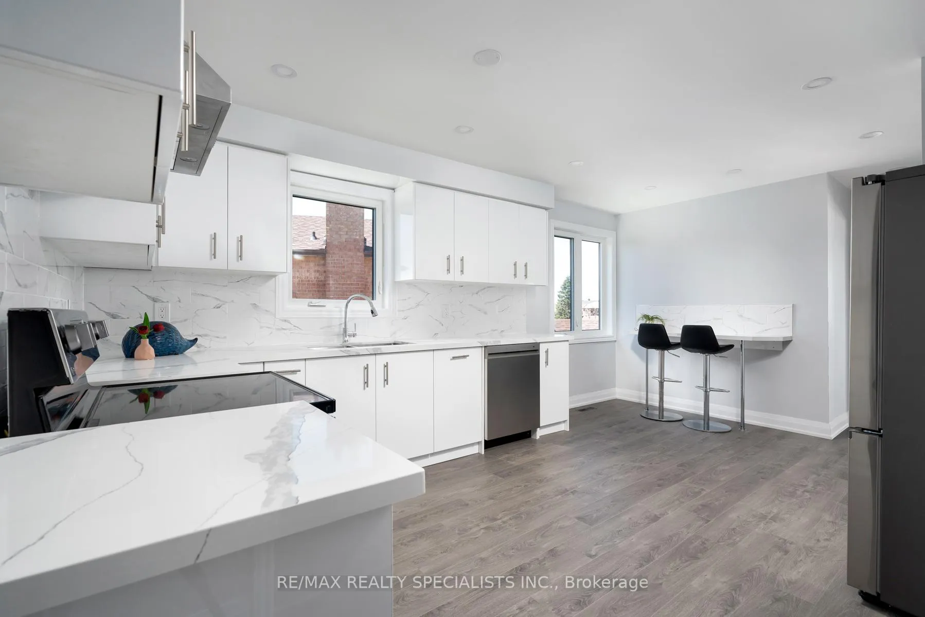 Photo 16 of Unit UPPER, 25 Twinberry Crescent, Vaughan, East Woodbridge — HOMEH