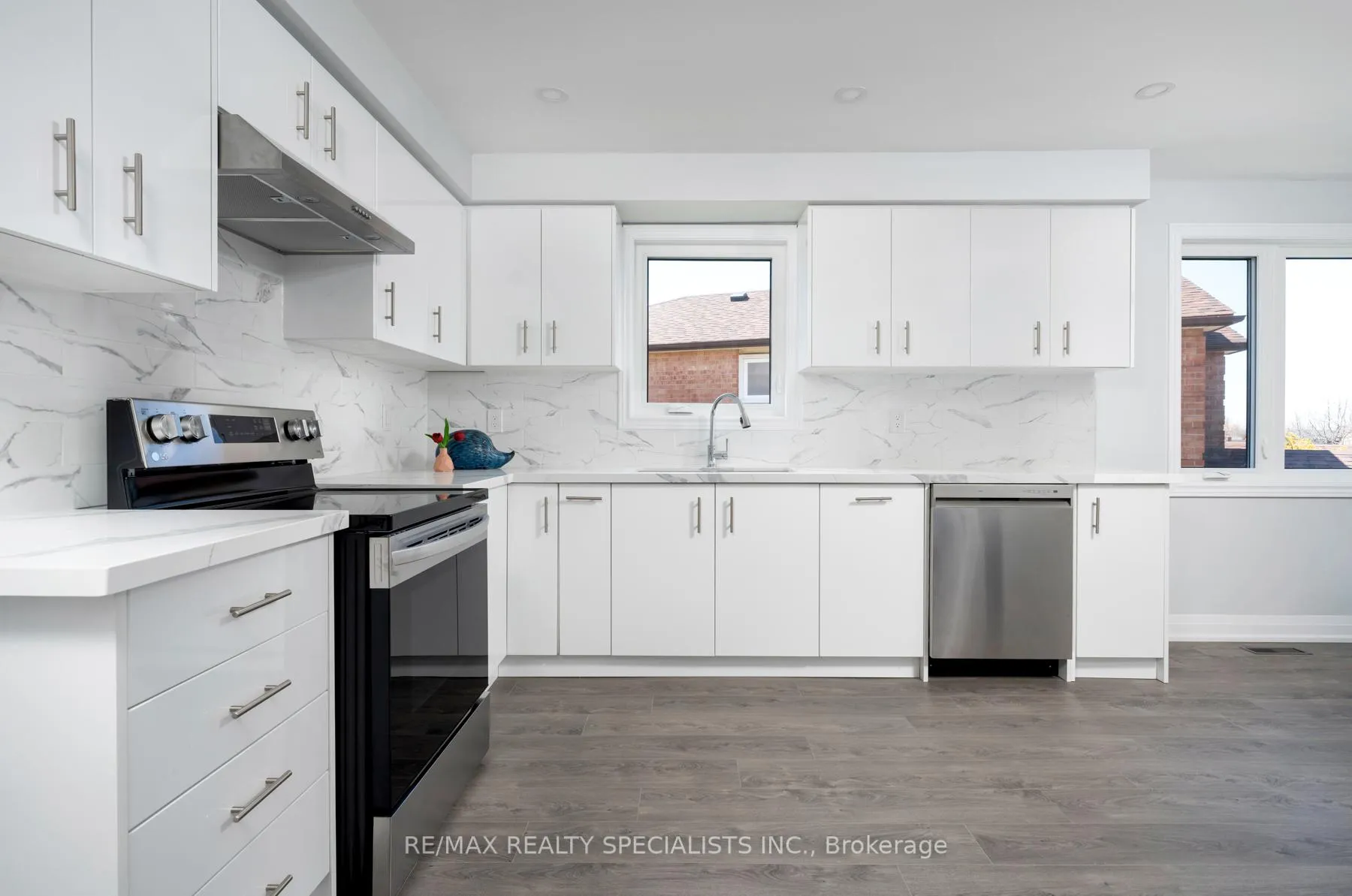Photo 17 of Unit UPPER, 25 Twinberry Crescent, Vaughan, East Woodbridge — HOMEH
