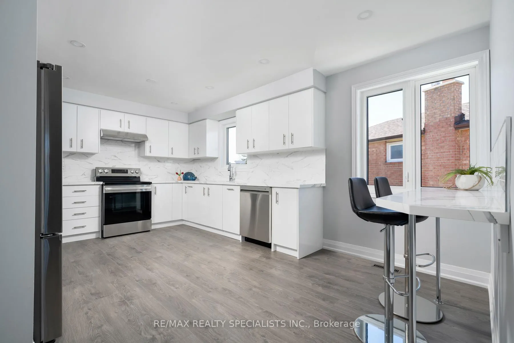 Photo 20 of Unit UPPER, 25 Twinberry Crescent, Vaughan, East Woodbridge — HOMEH