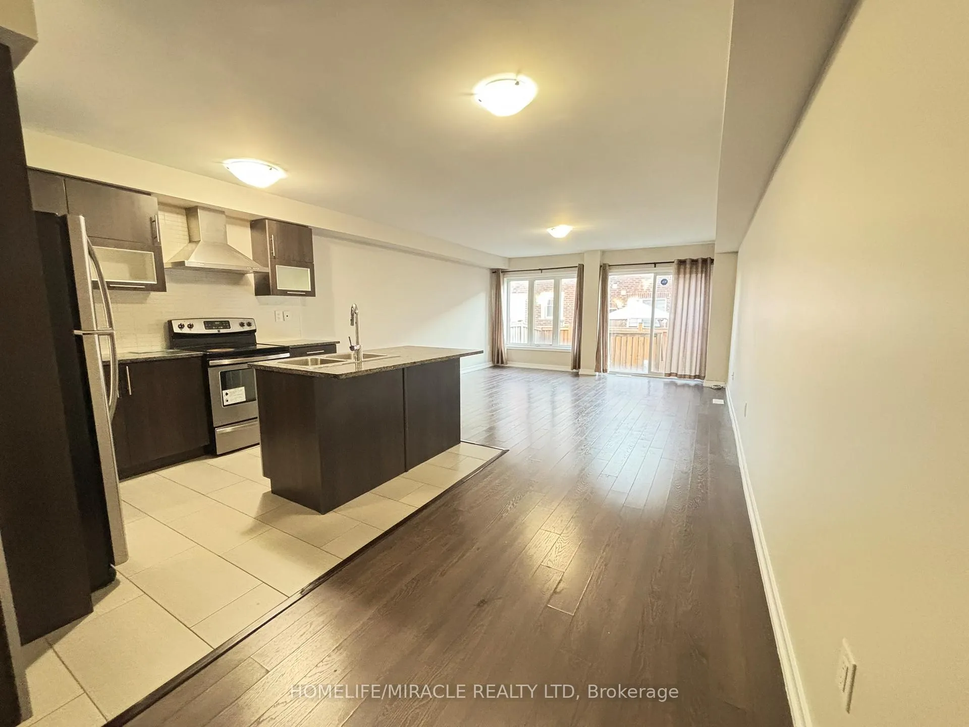 Photo 6 of 4 Hoover Road, Brampton, Northwest Brampton — HOMEH