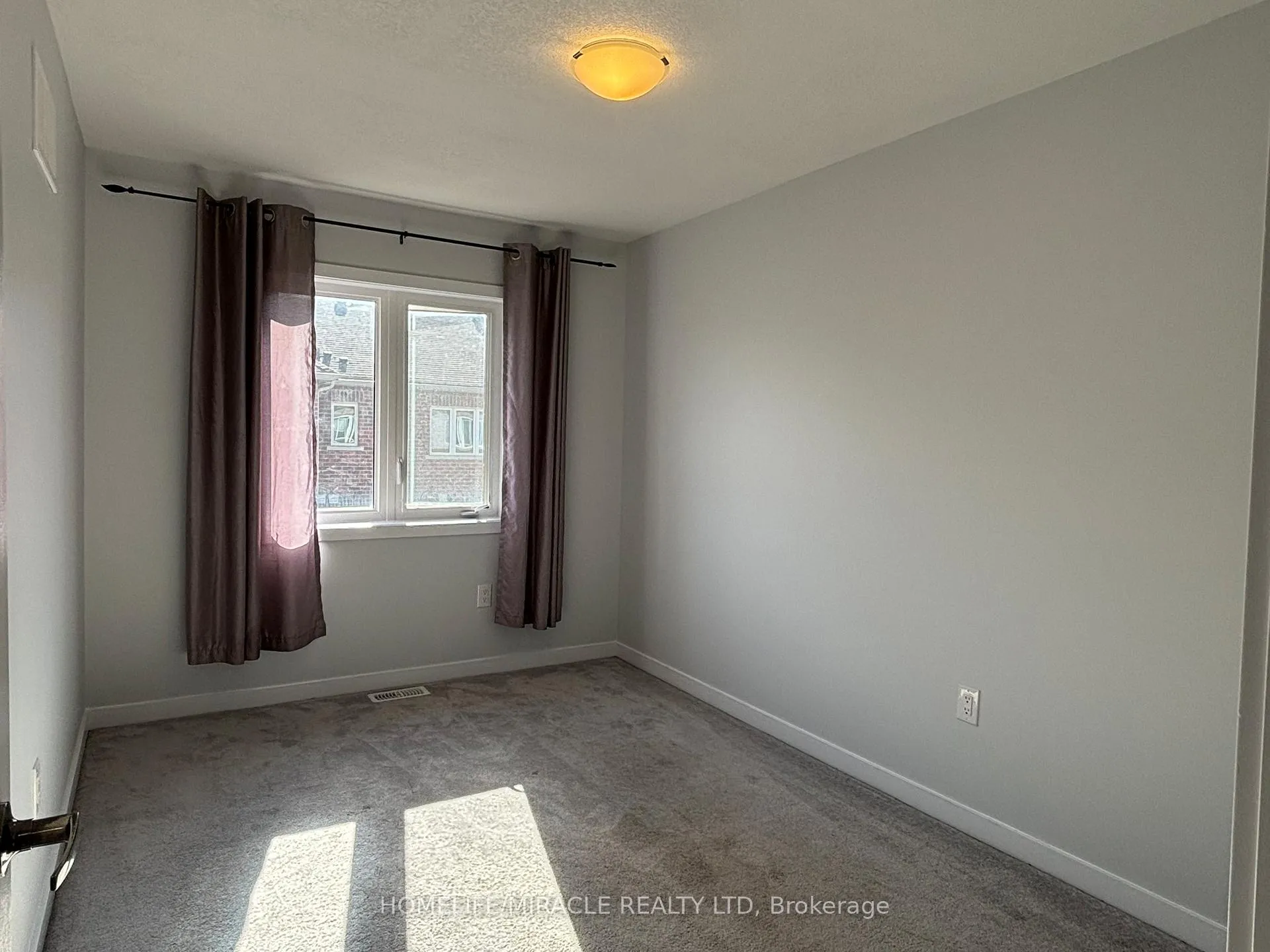 Photo 18 of 4 Hoover Road, Brampton, Northwest Brampton — HOMEH