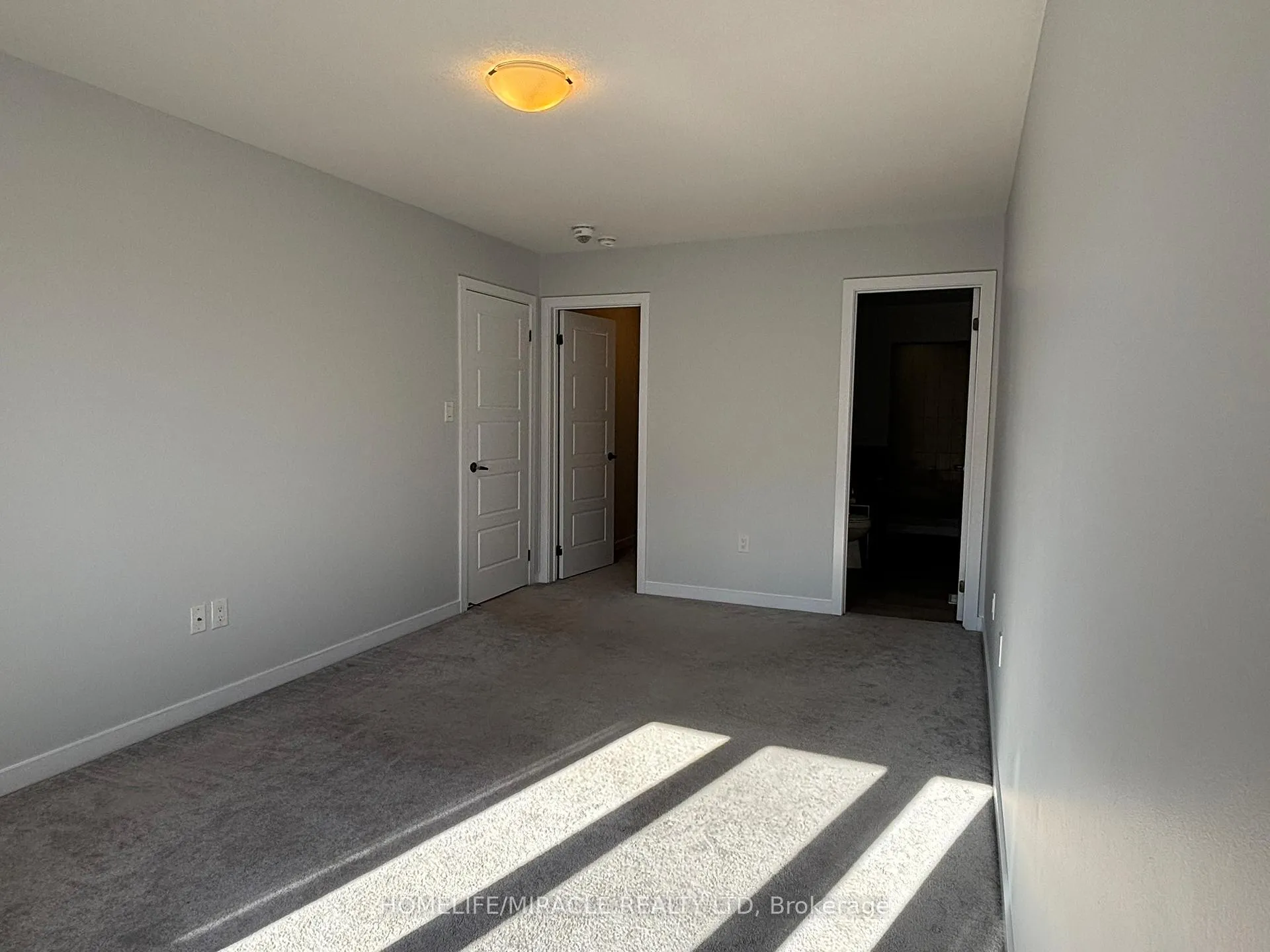 Photo 21 of 4 Hoover Road, Brampton, Northwest Brampton — HOMEH