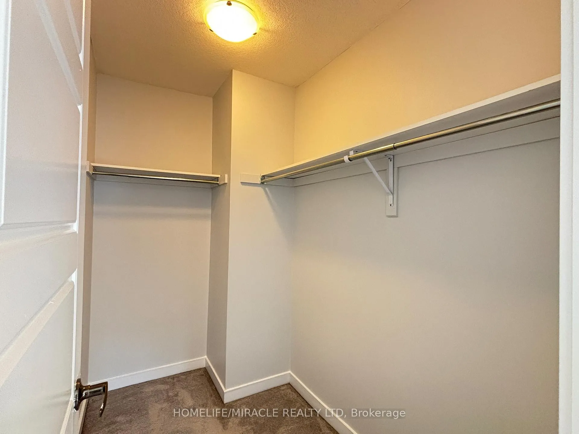 Photo 22 of 4 Hoover Road, Brampton, Northwest Brampton — HOMEH