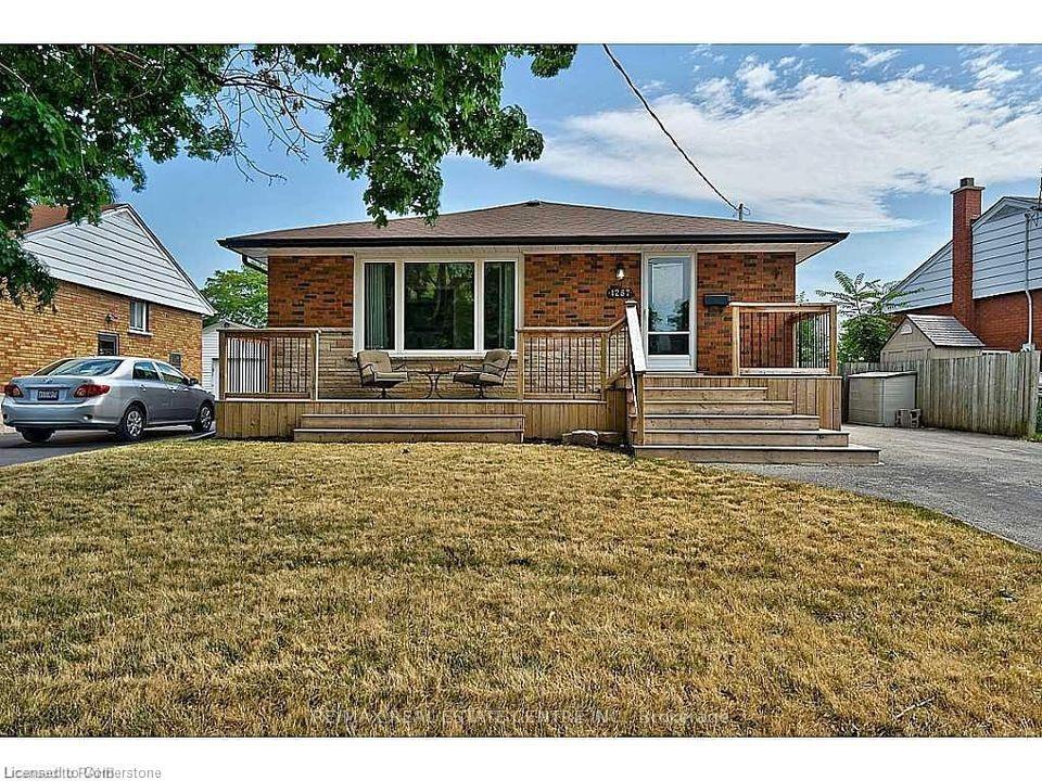 Front of 1267 Hertel Crescent